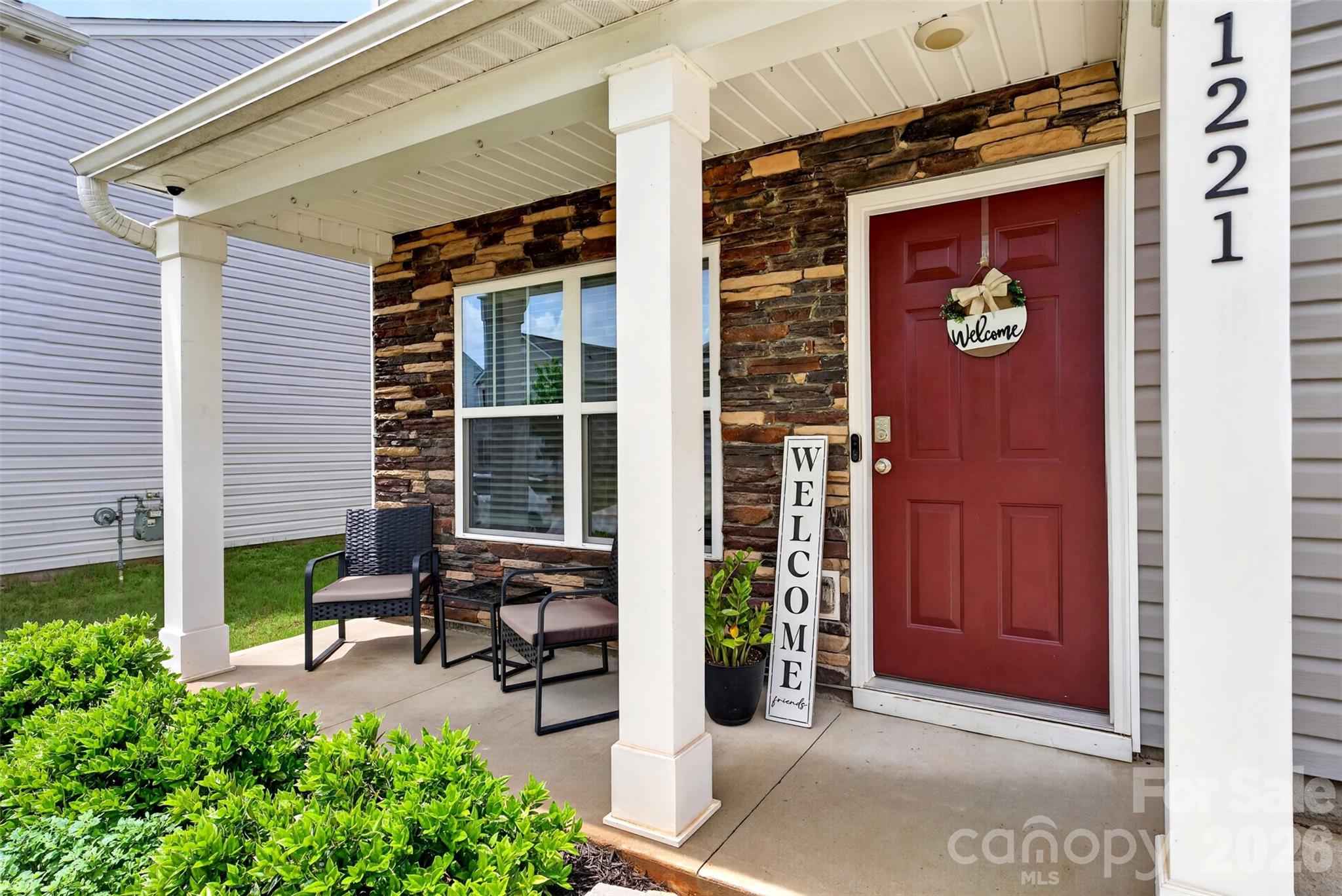 1221 Canter Place — Roebuck