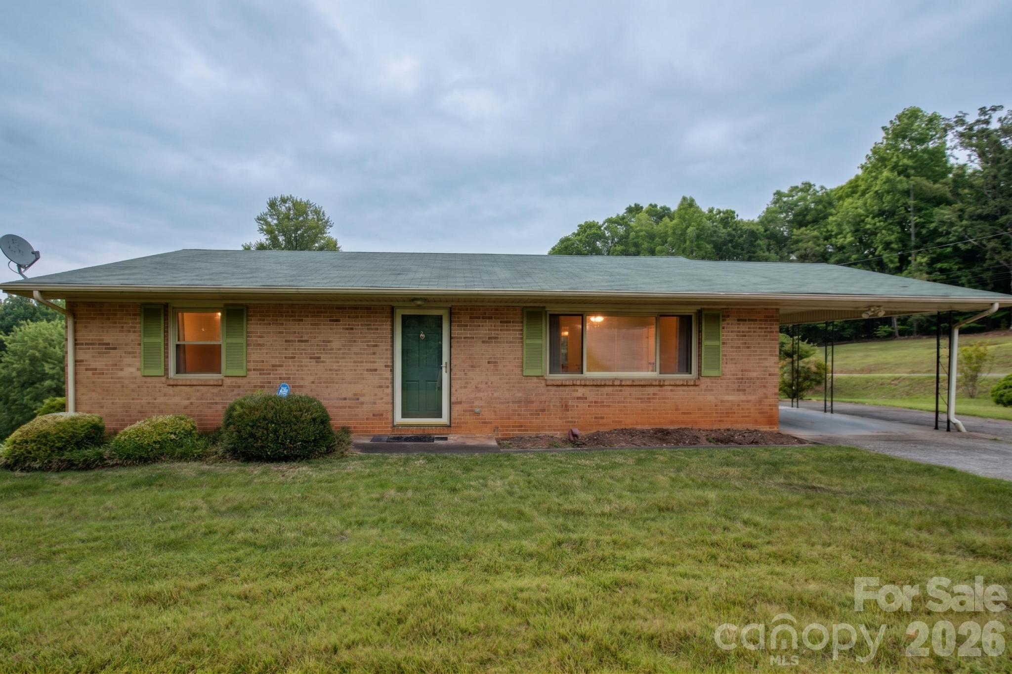4024 Piney Road — Morganton