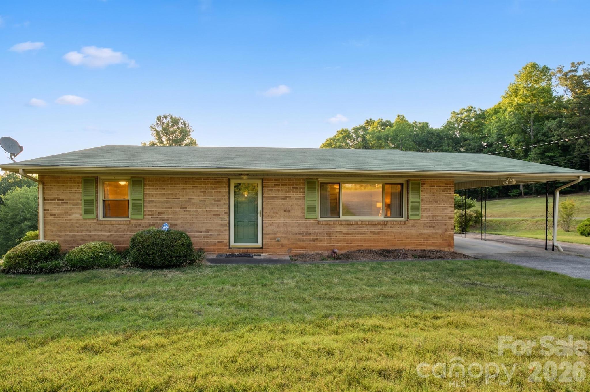 4024 Piney Road — Morganton