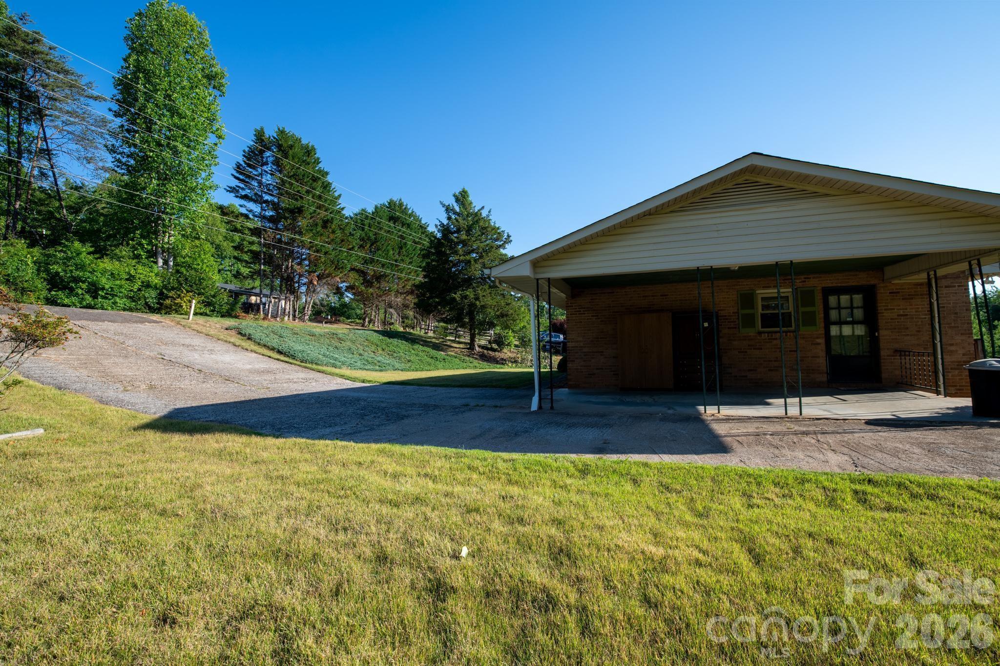 4024 Piney Road — Morganton