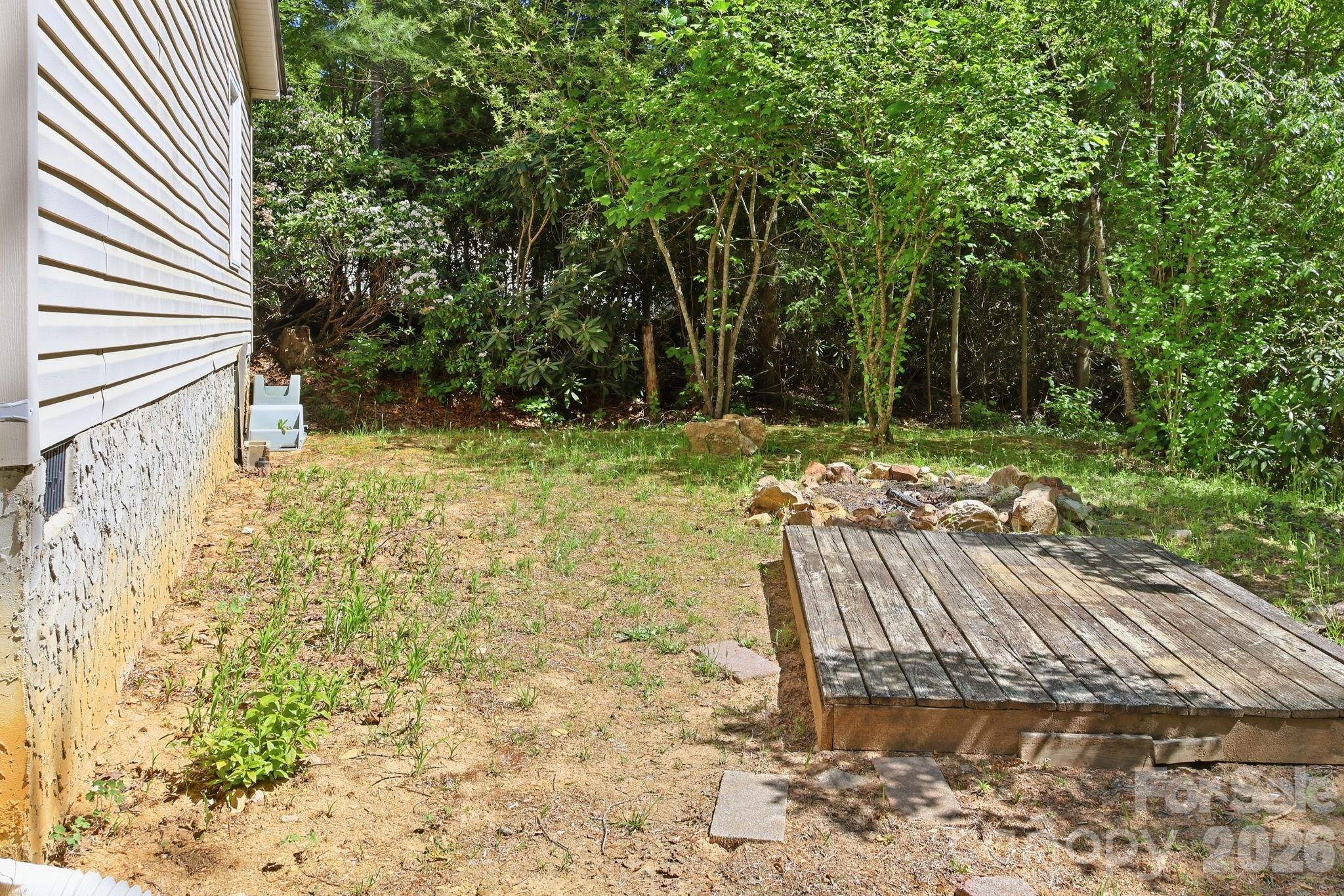25 Glenn Lance Lane — Fairview