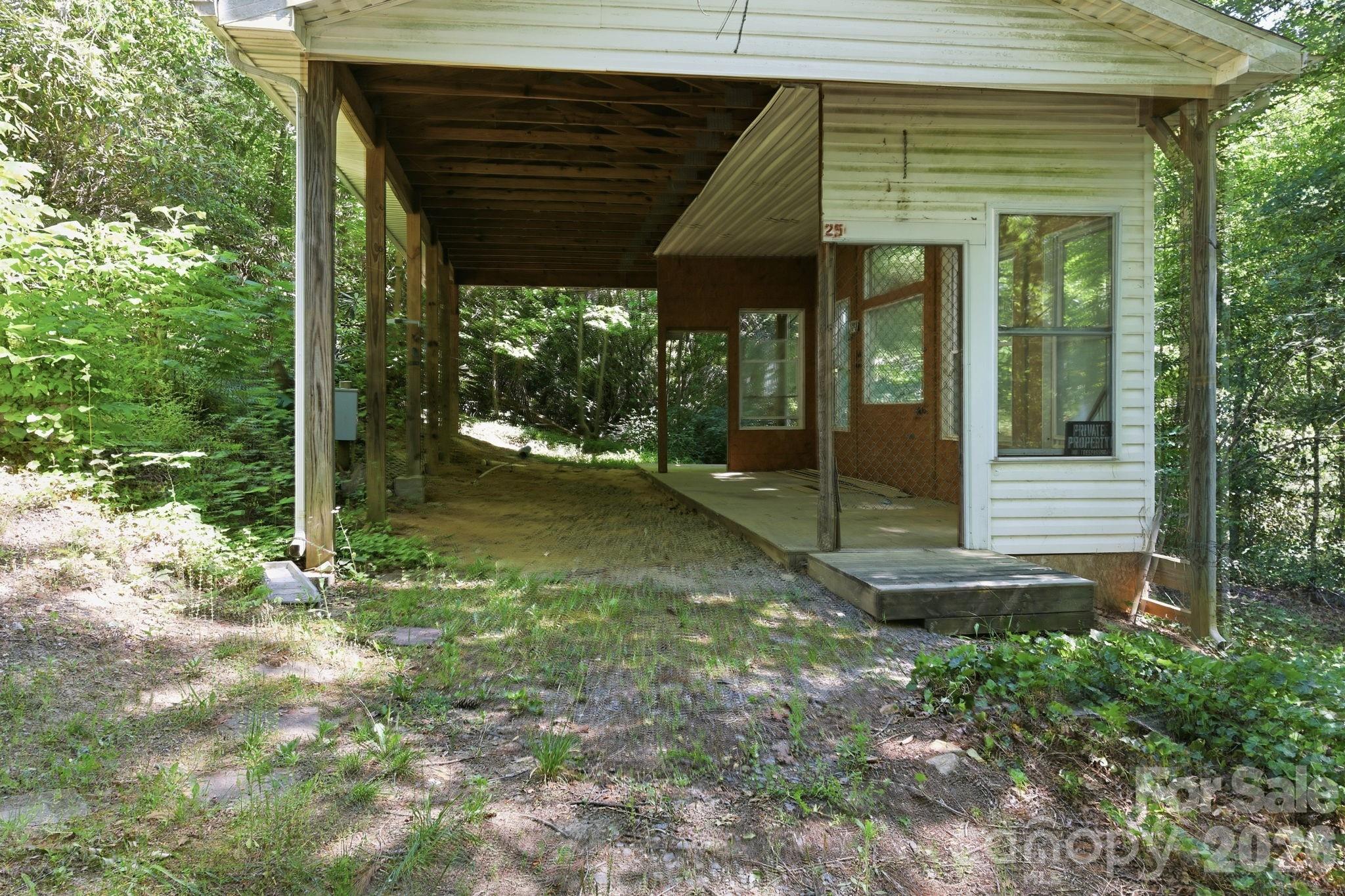 25 Glenn Lance Lane — Fairview
