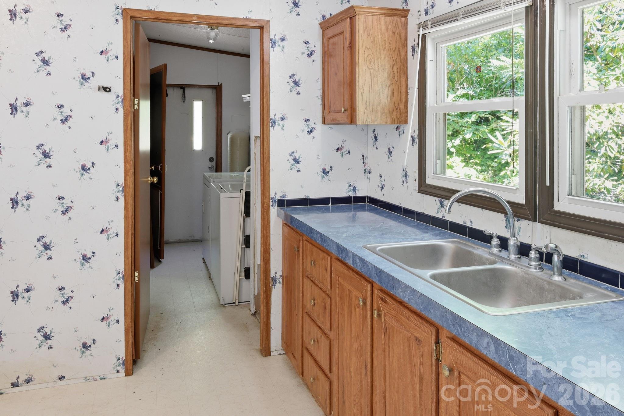 25 Glenn Lance Lane — Fairview