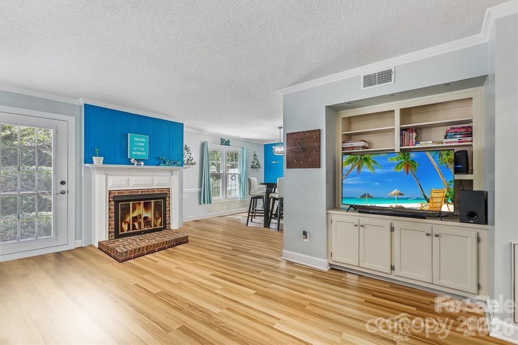 806 Colony Oaks Drive — Monroe