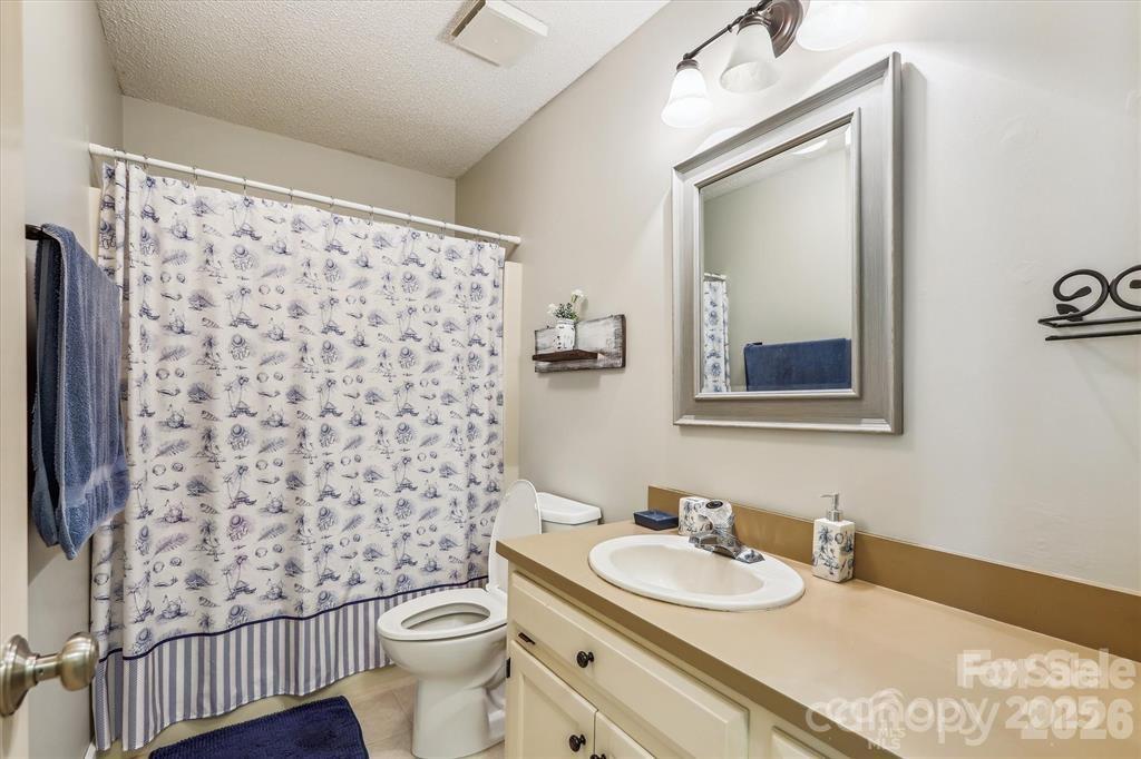 806 Colony Oaks Drive — Monroe