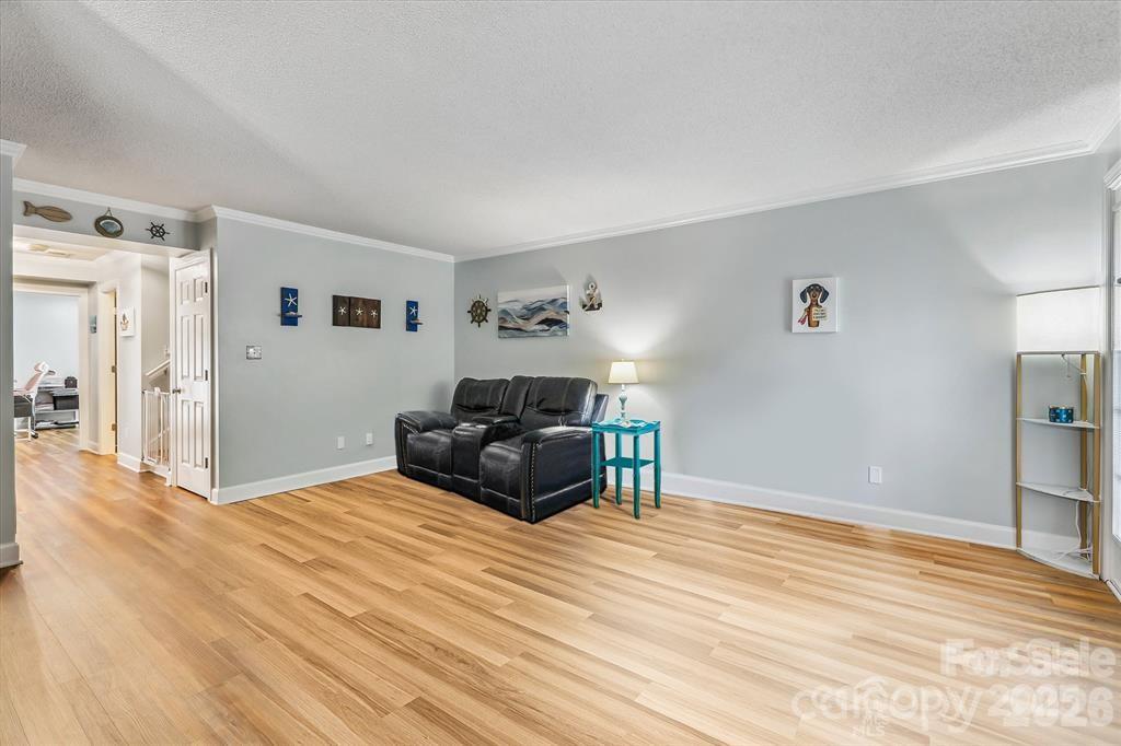 806 Colony Oaks Drive — Monroe