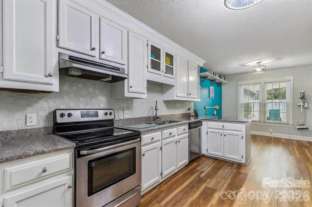 806 Colony Oaks Drive — Monroe