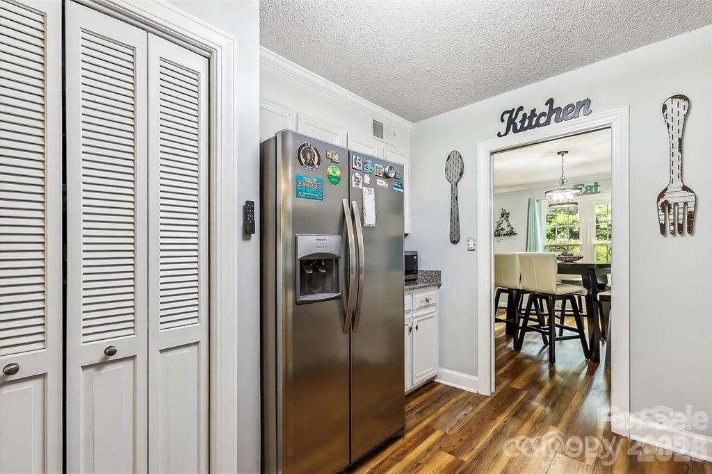 806 Colony Oaks Drive — Monroe