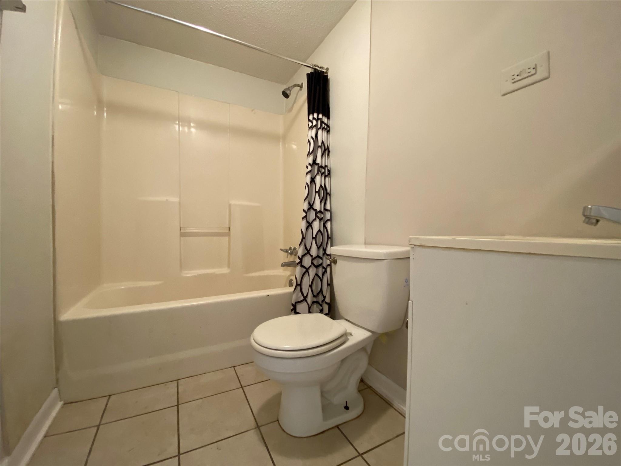 1104 Baker Boulevard — Gastonia