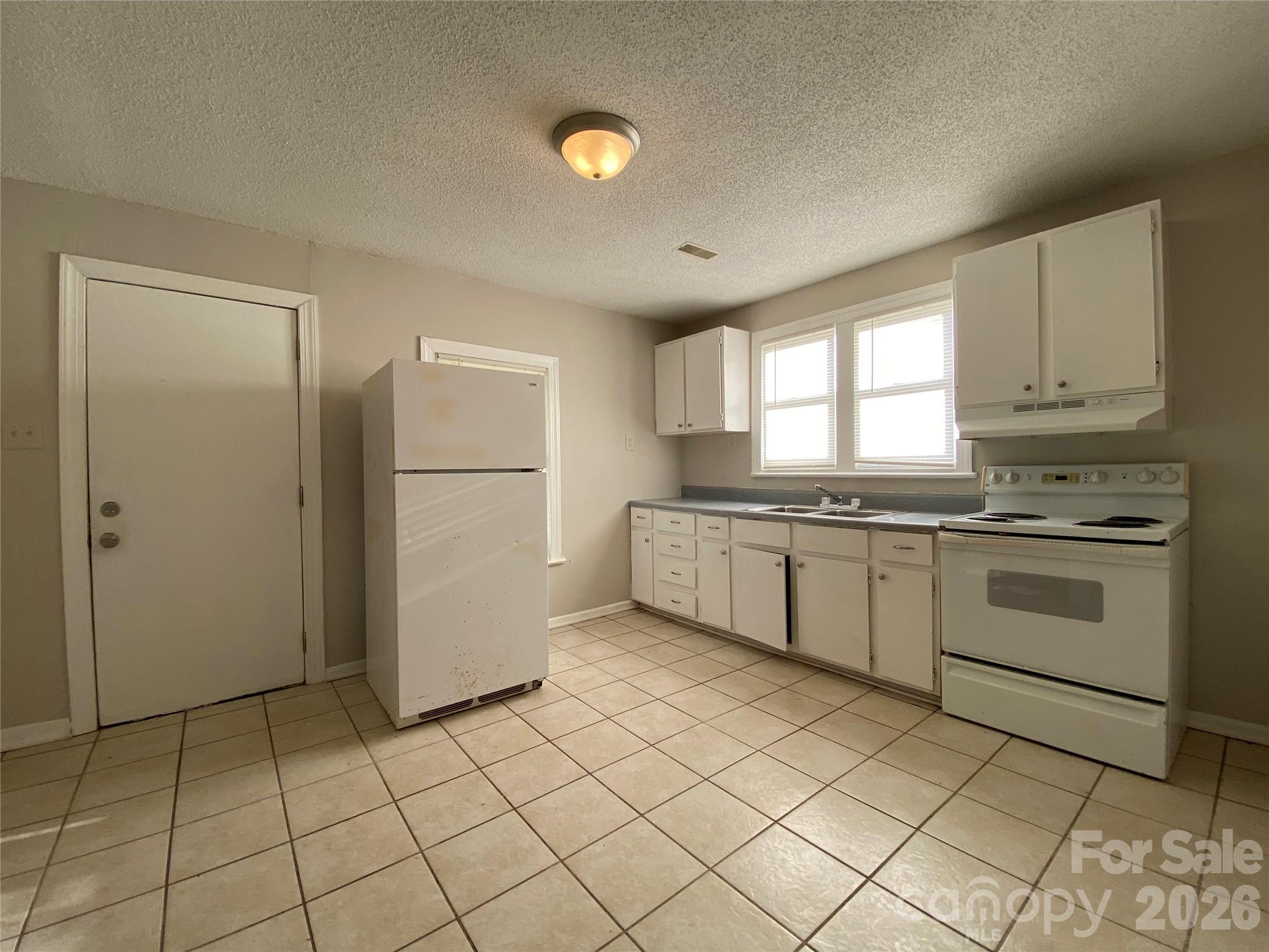 1104 Baker Boulevard — Gastonia