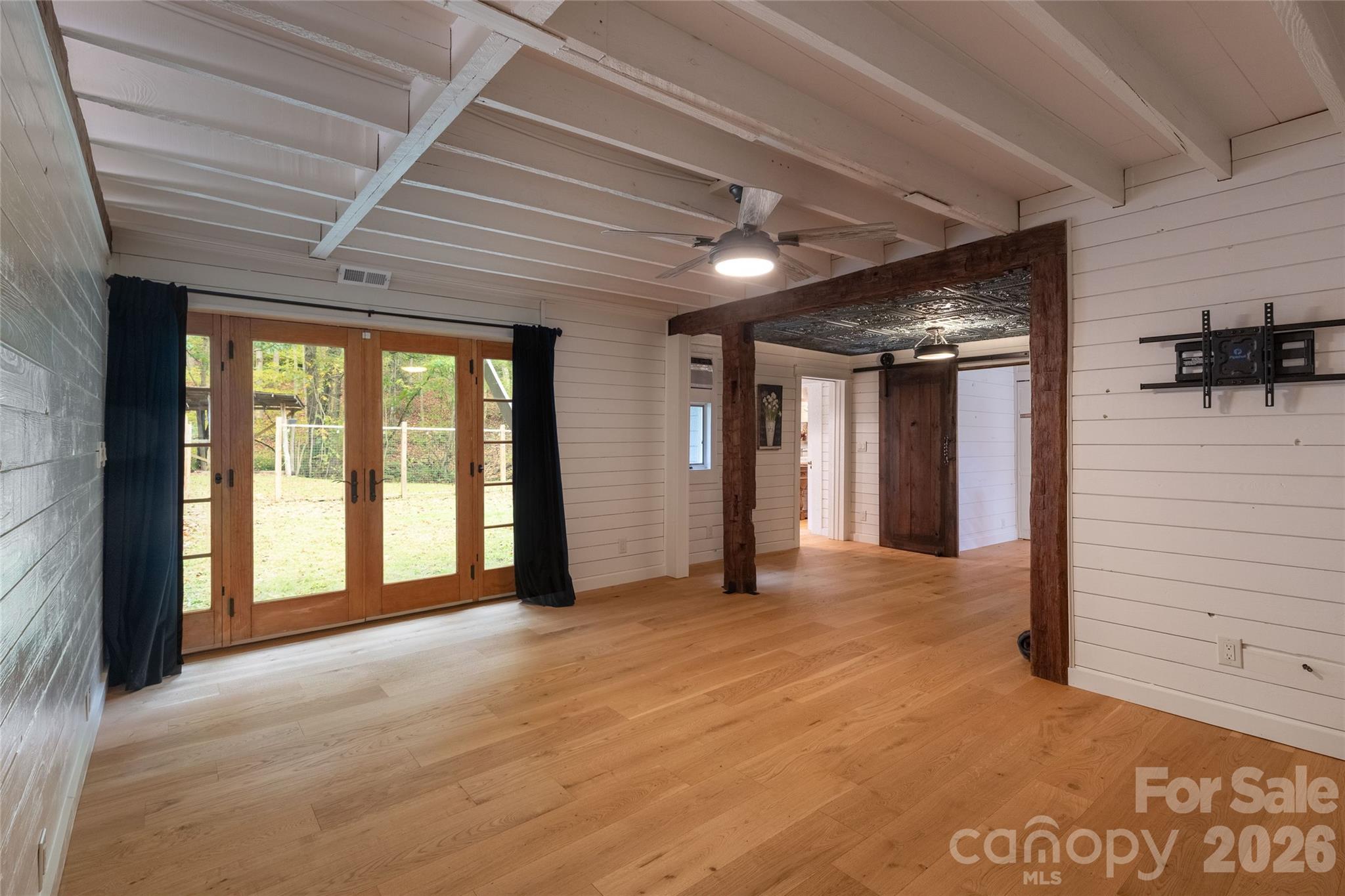 214 Chin Tree Road — Sylva