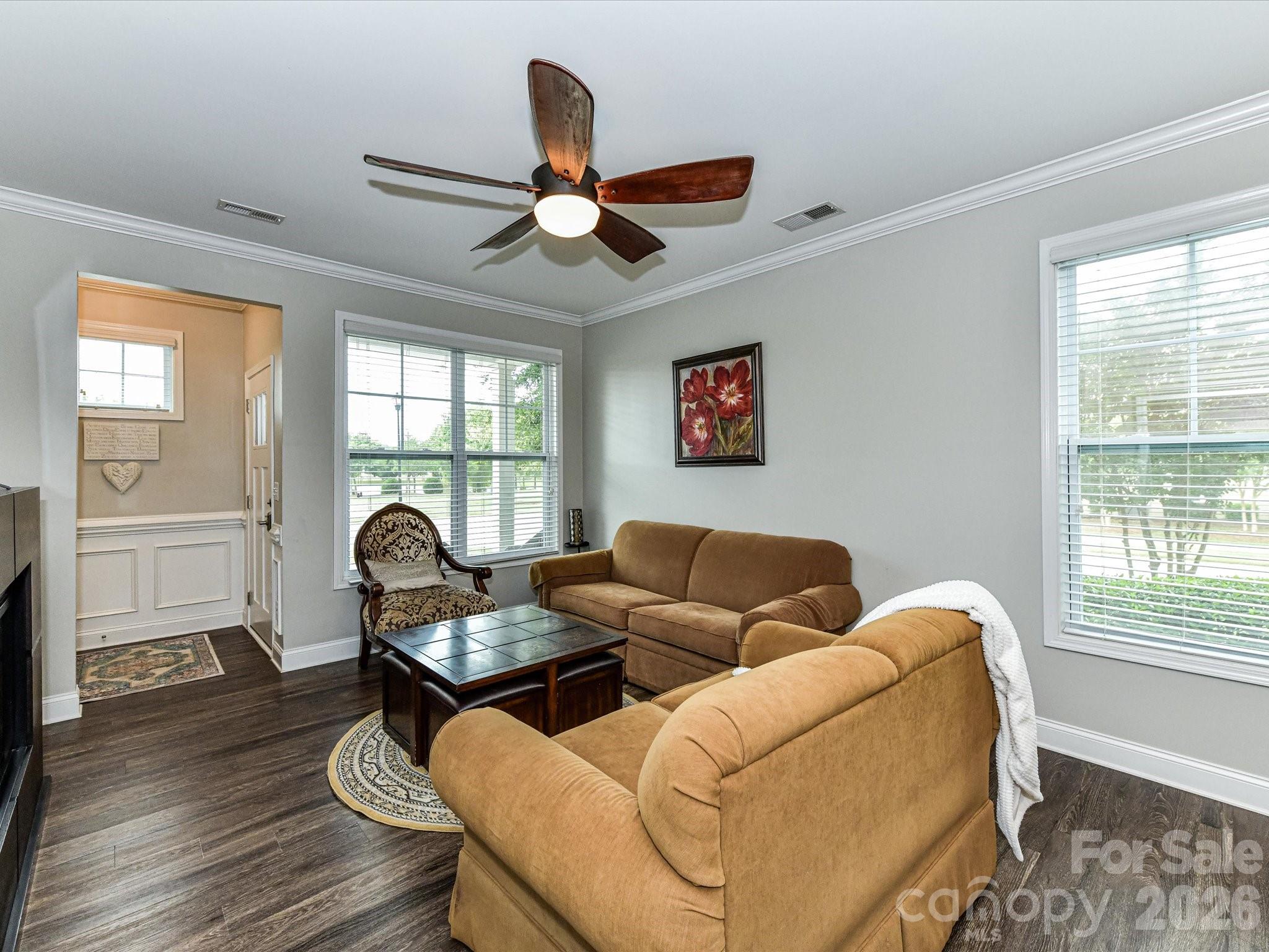 905 Pennington Drive — Lancaster