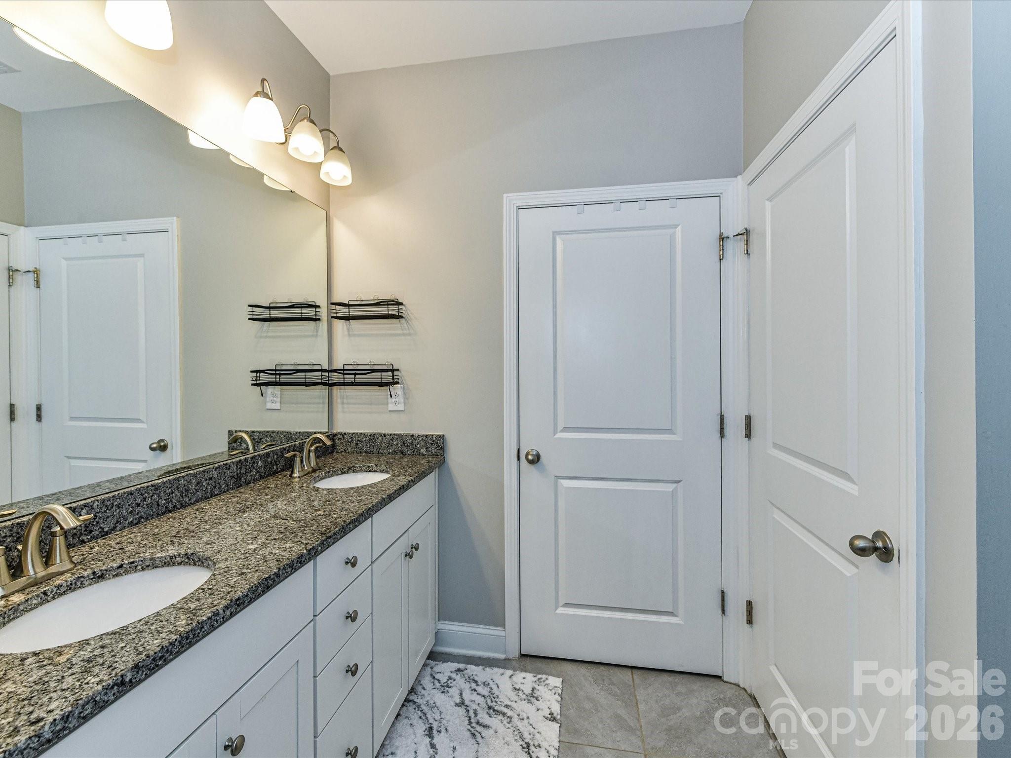 905 Pennington Drive — Lancaster