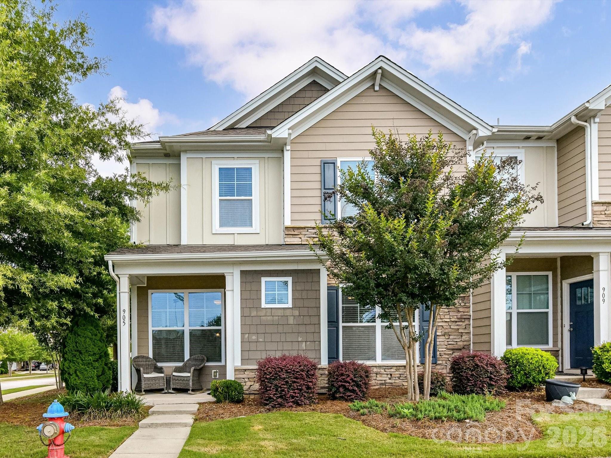 905 Pennington Drive — Lancaster