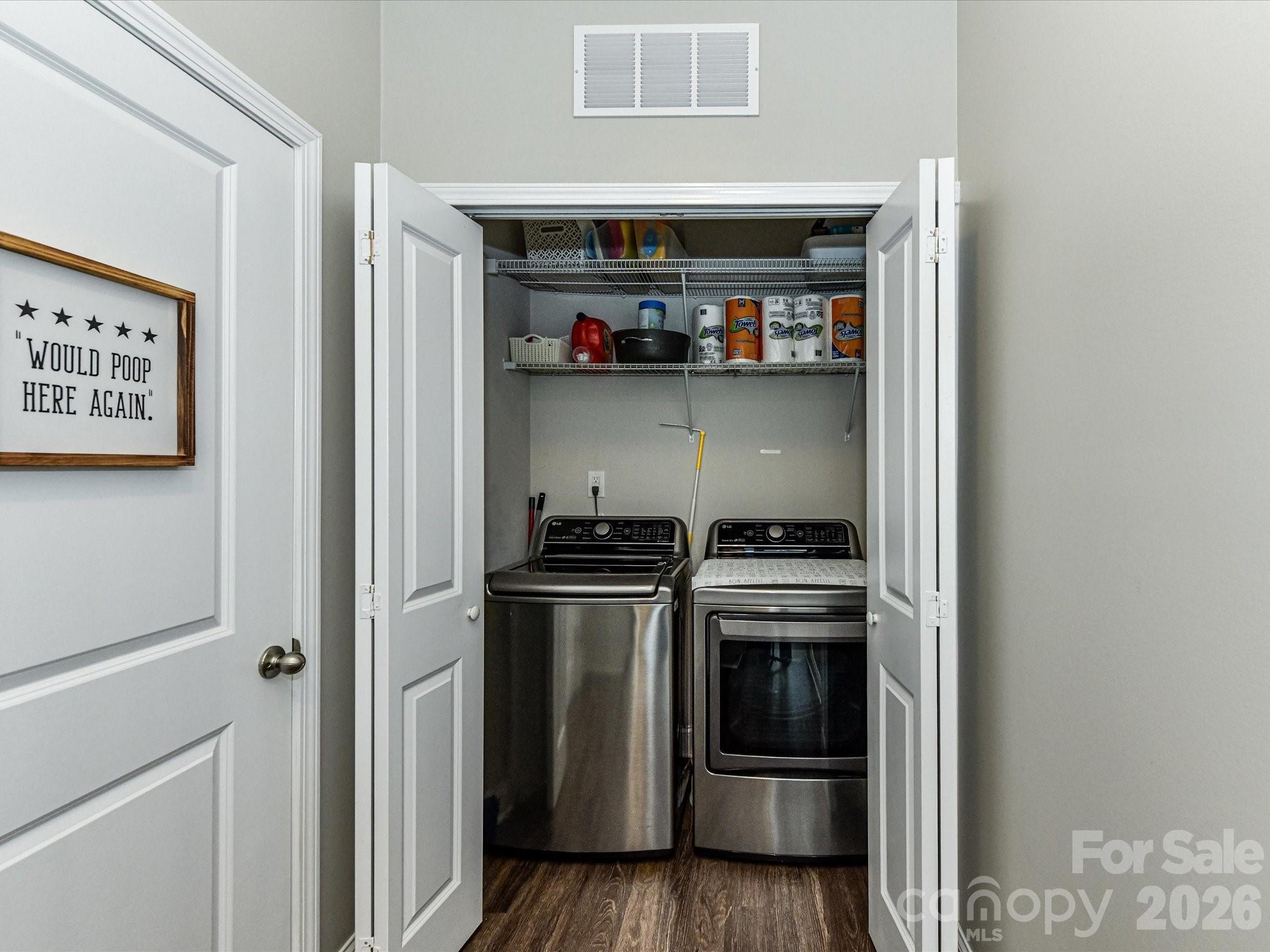 905 Pennington Drive — Lancaster