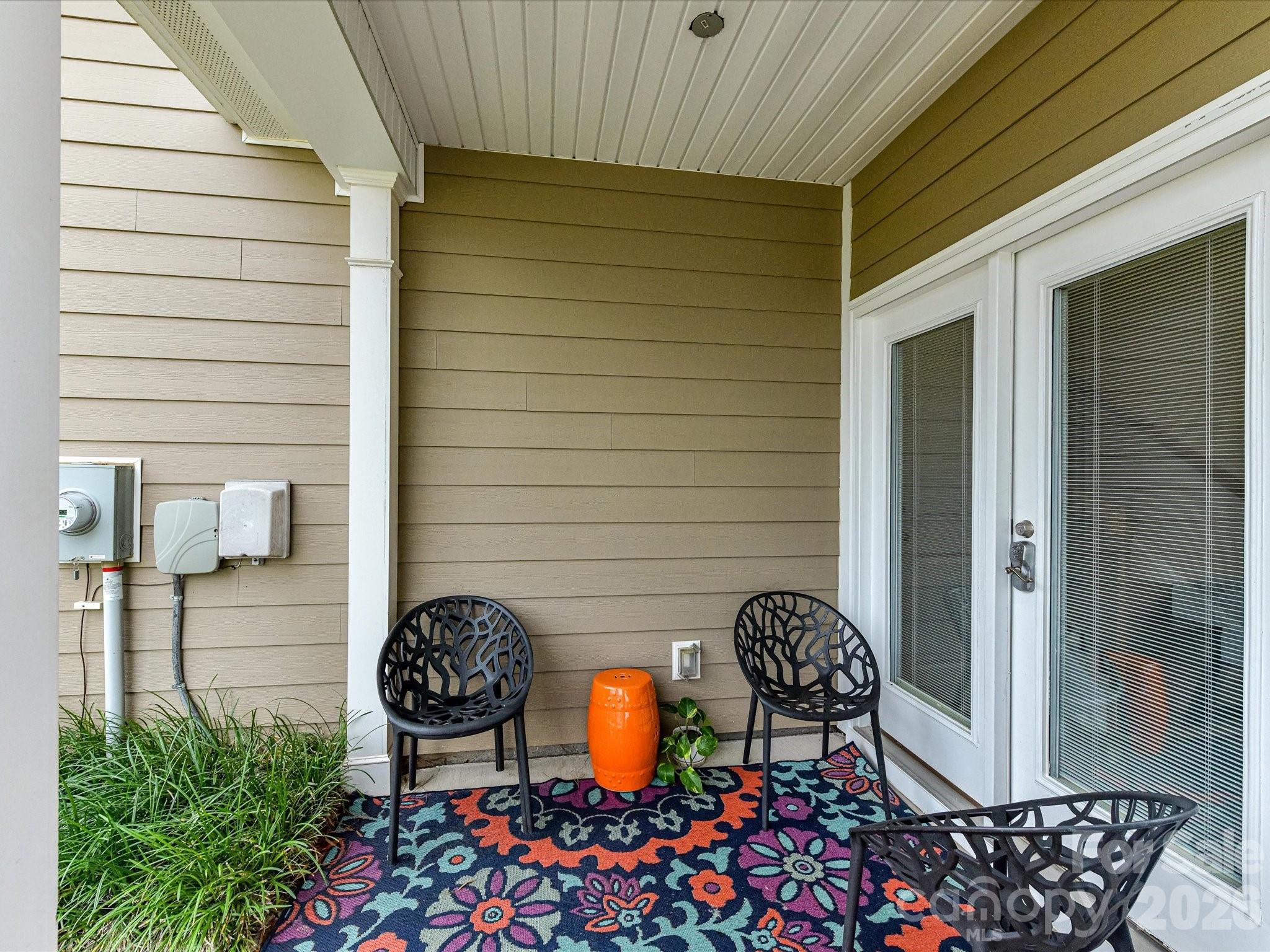 905 Pennington Drive — Lancaster