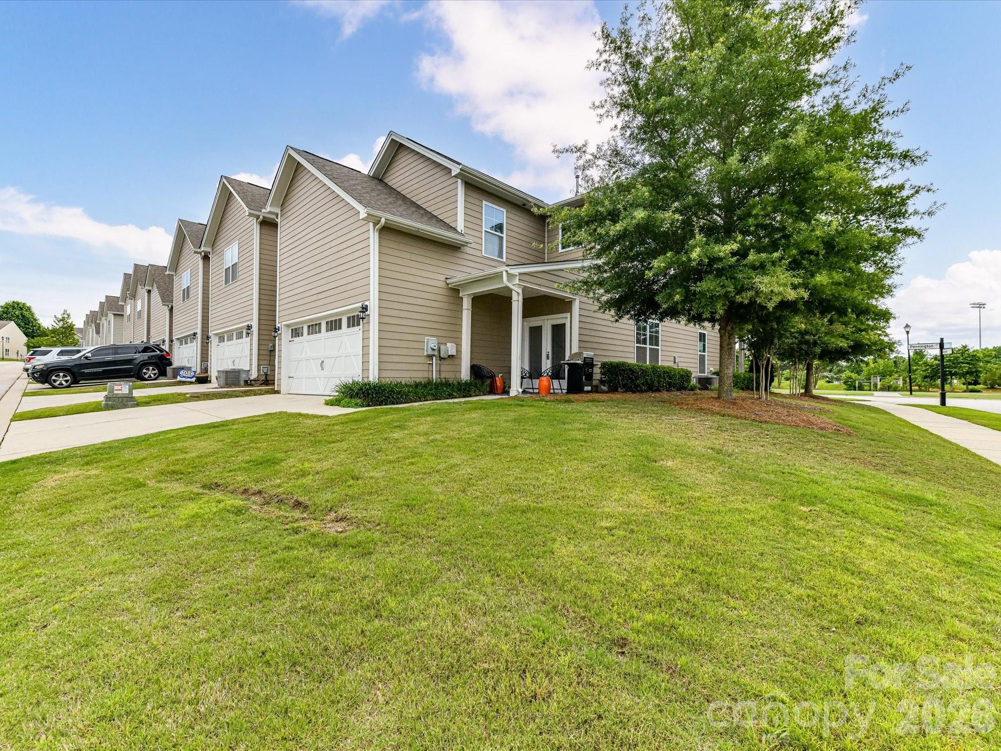 905 Pennington Drive — Lancaster