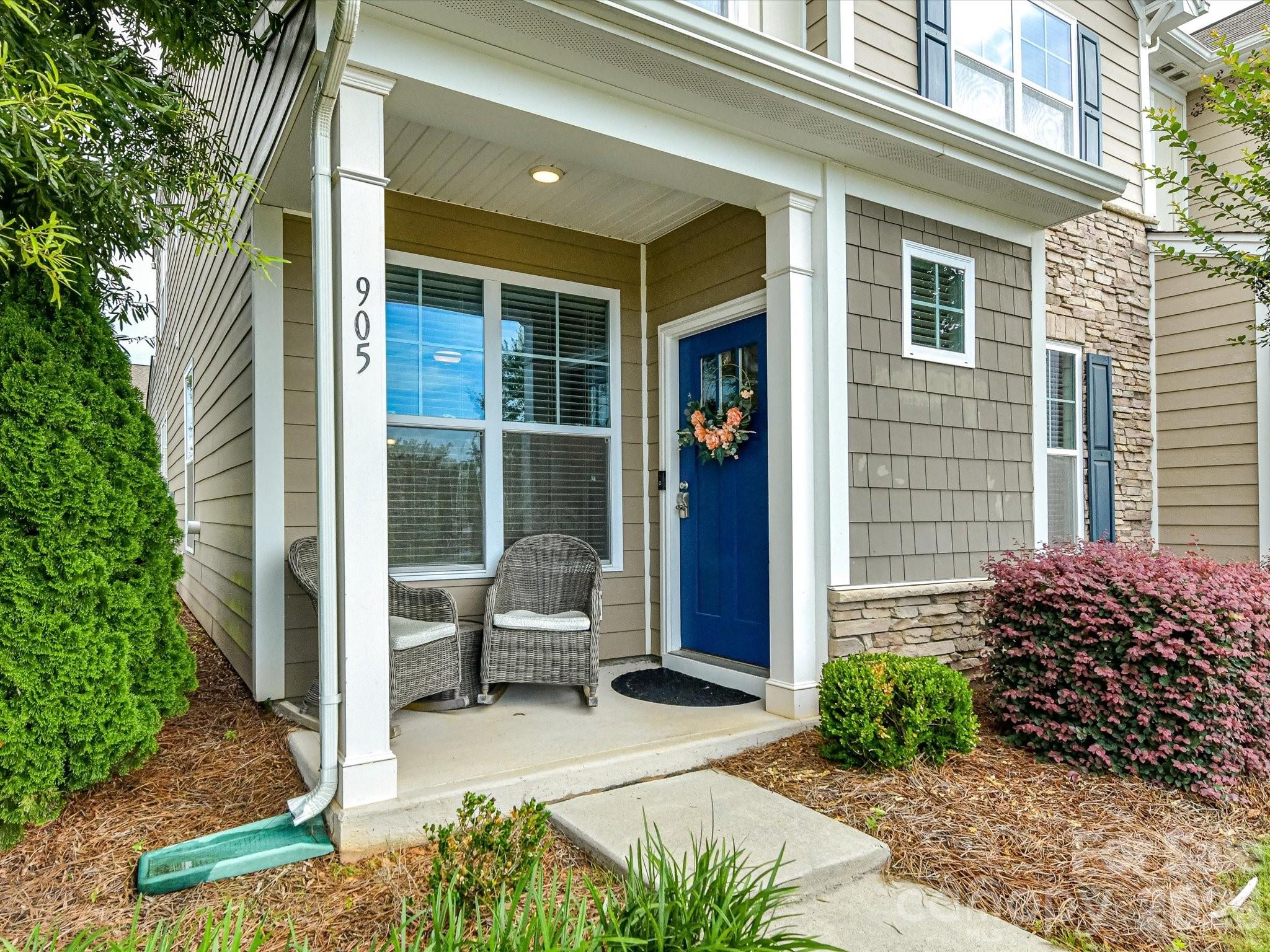 905 Pennington Drive — Lancaster