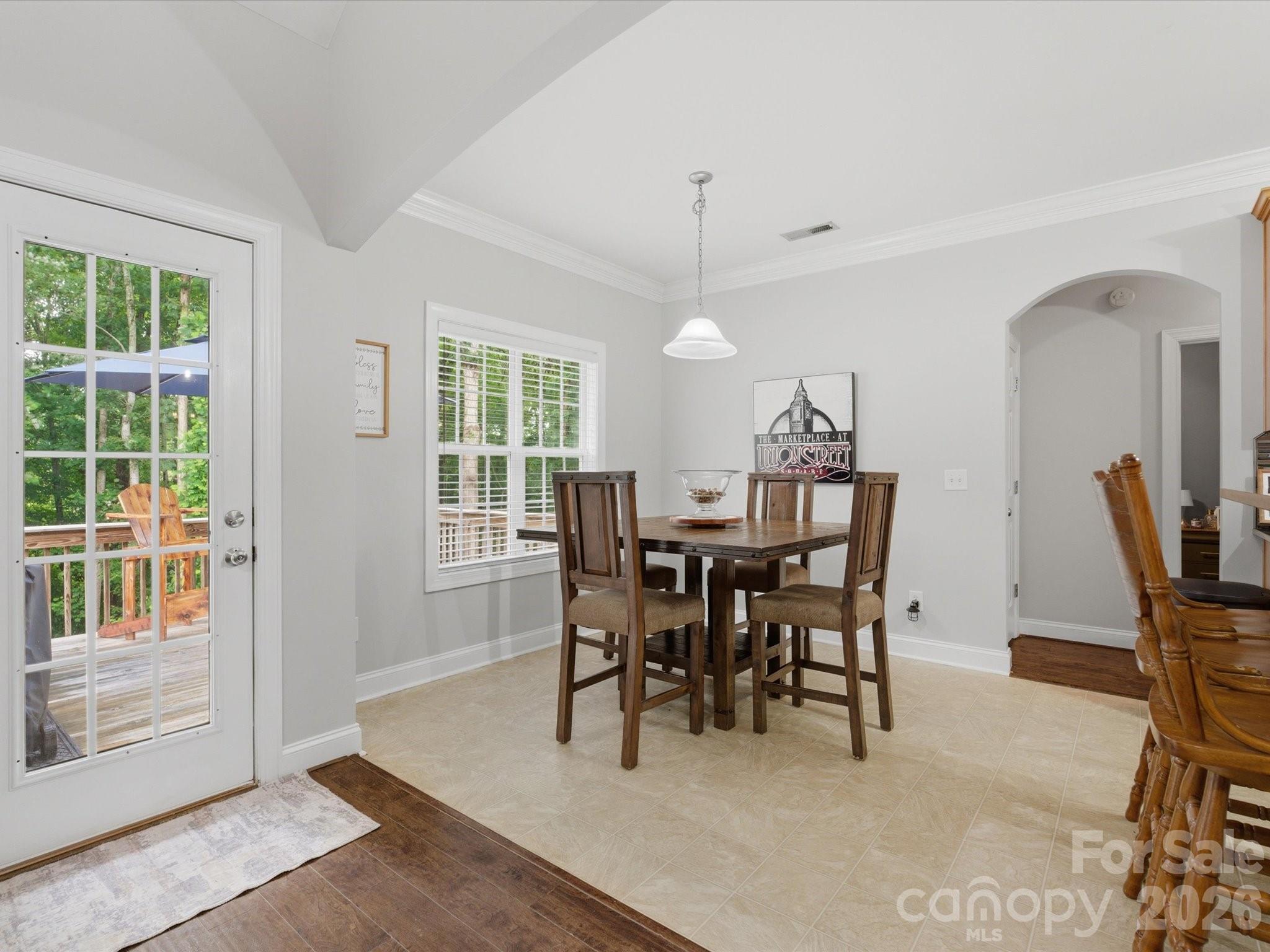 705 Redah Avenue — Locust