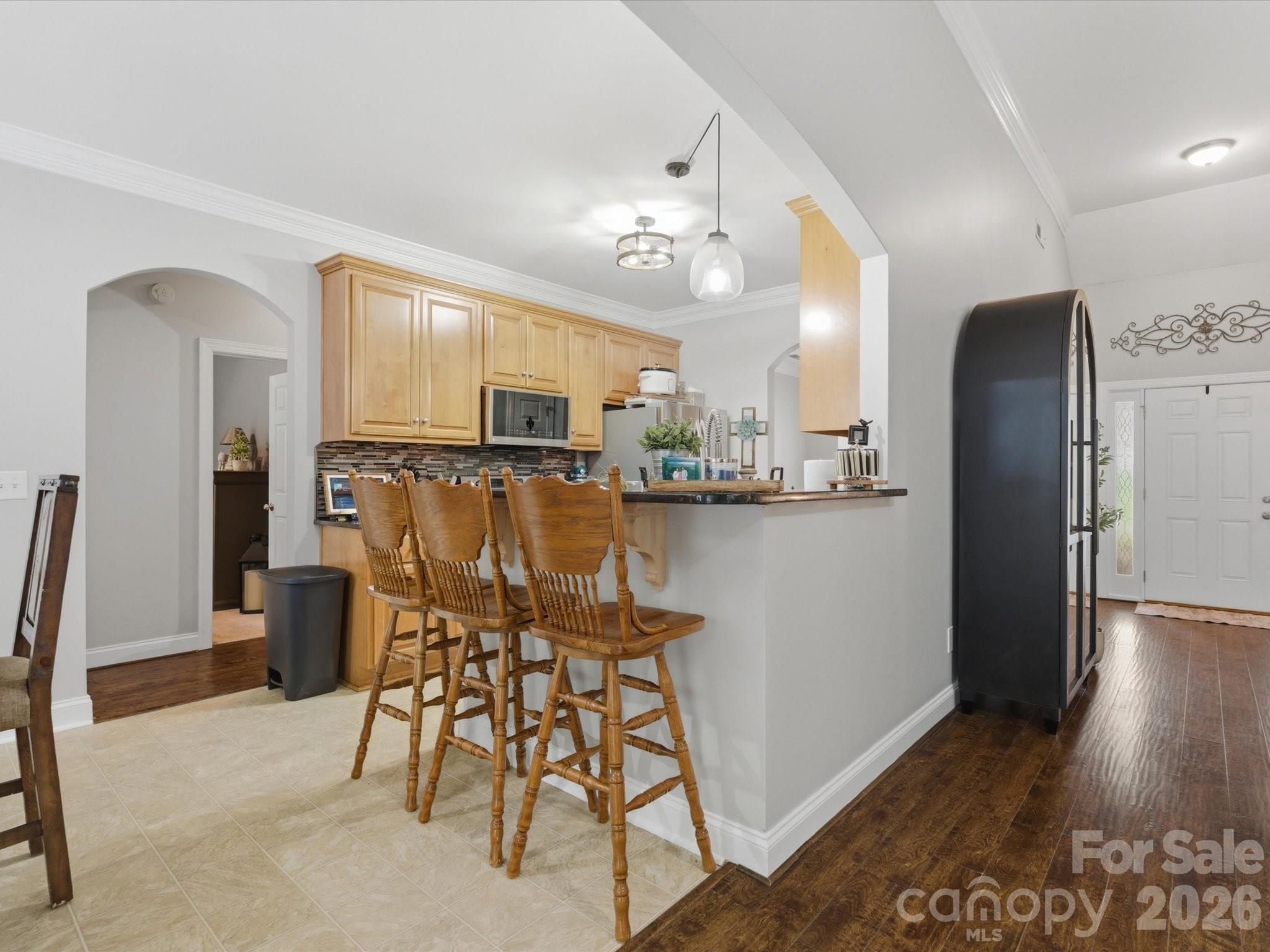705 Redah Avenue — Locust