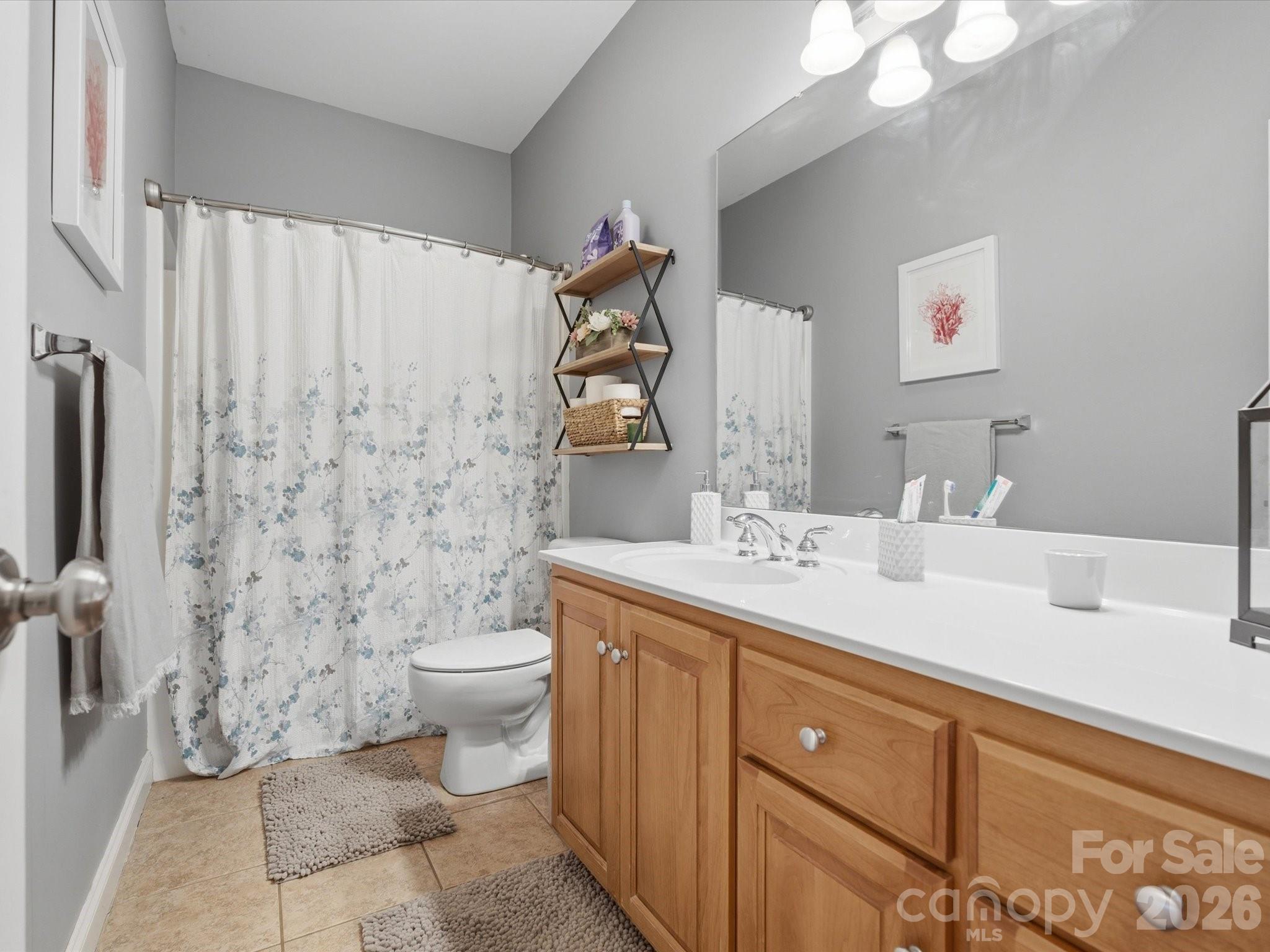 705 Redah Avenue — Locust