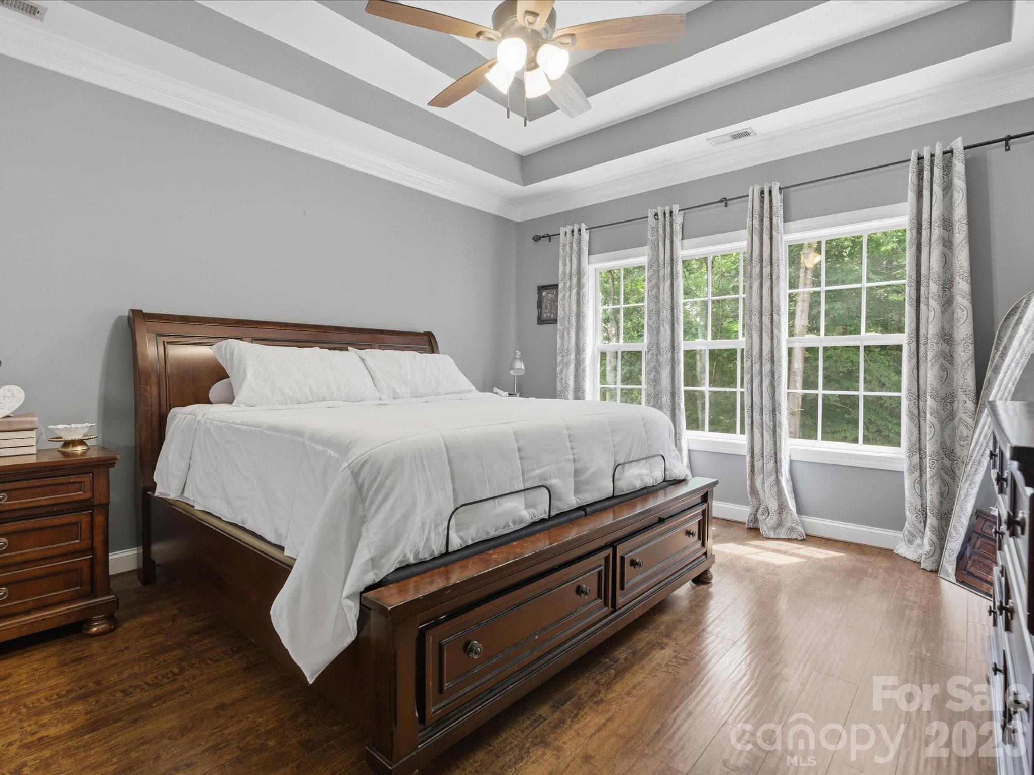 705 Redah Avenue — Locust