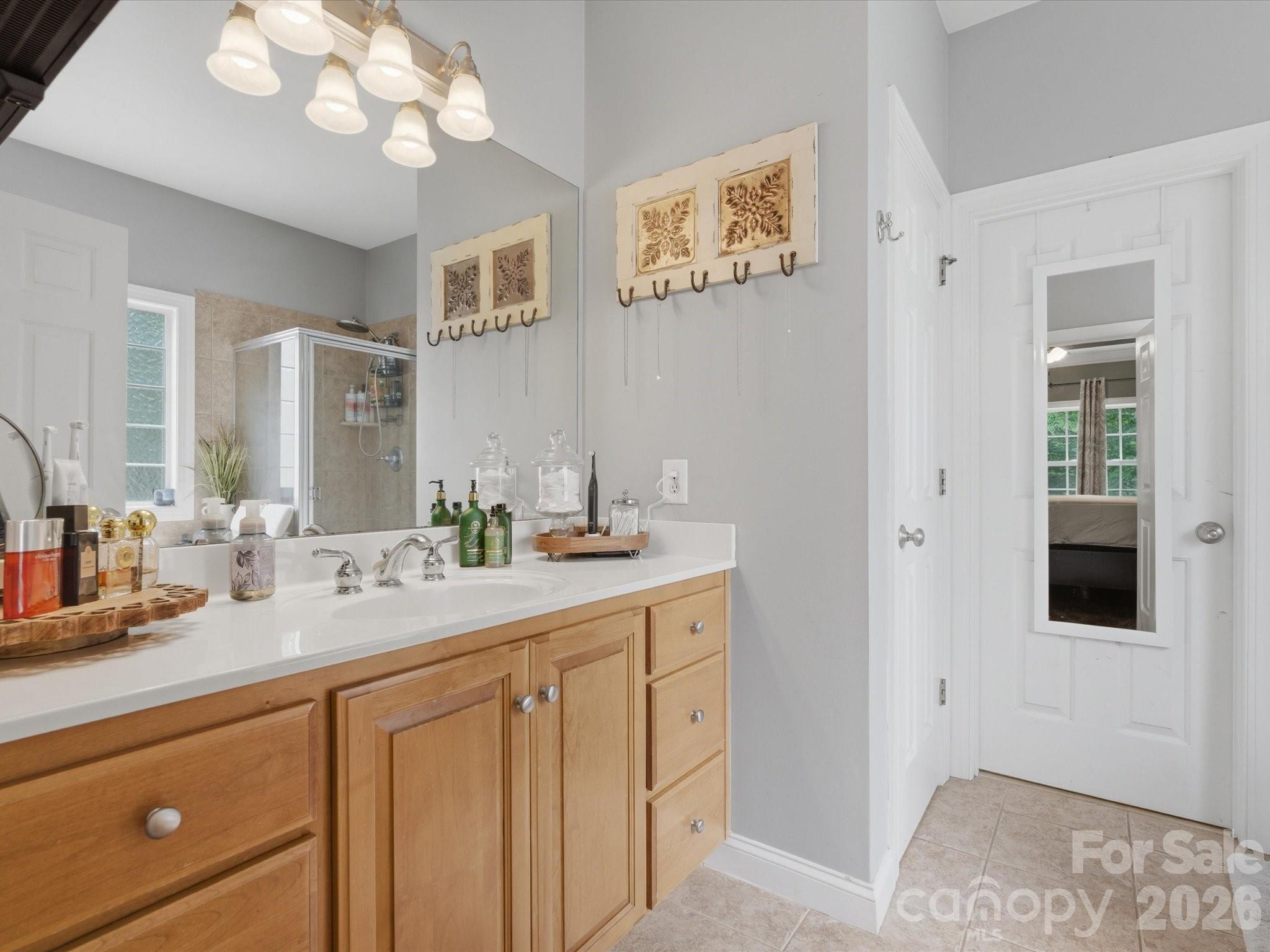 705 Redah Avenue — Locust
