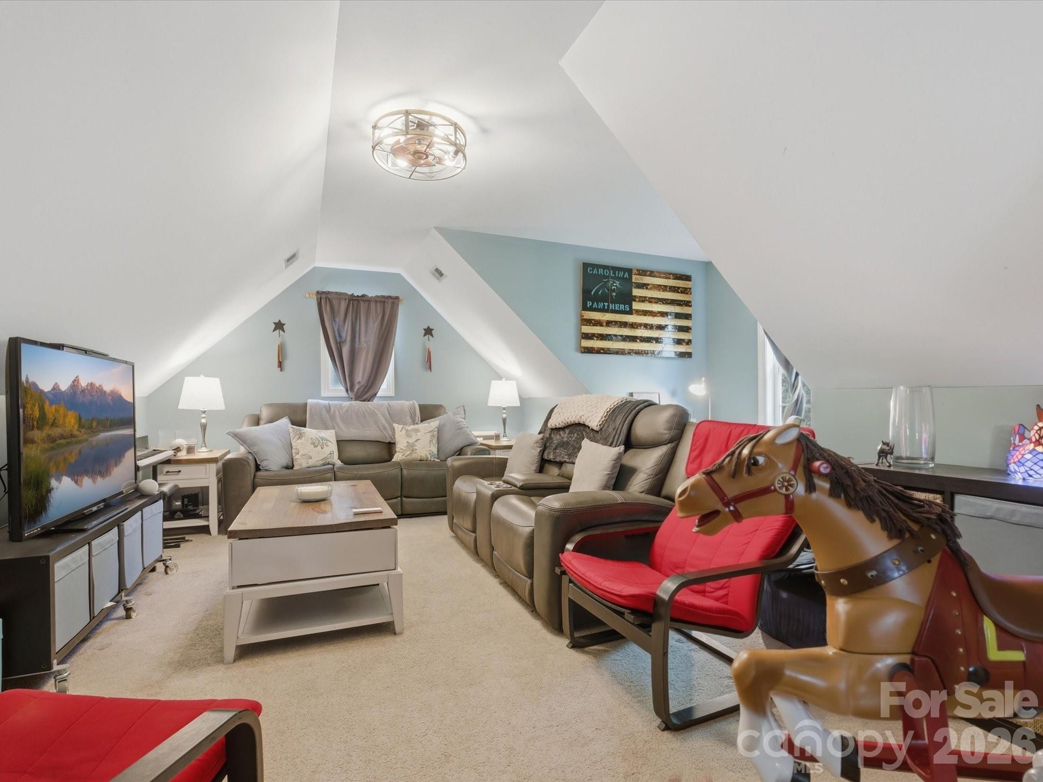 705 Redah Avenue — Locust