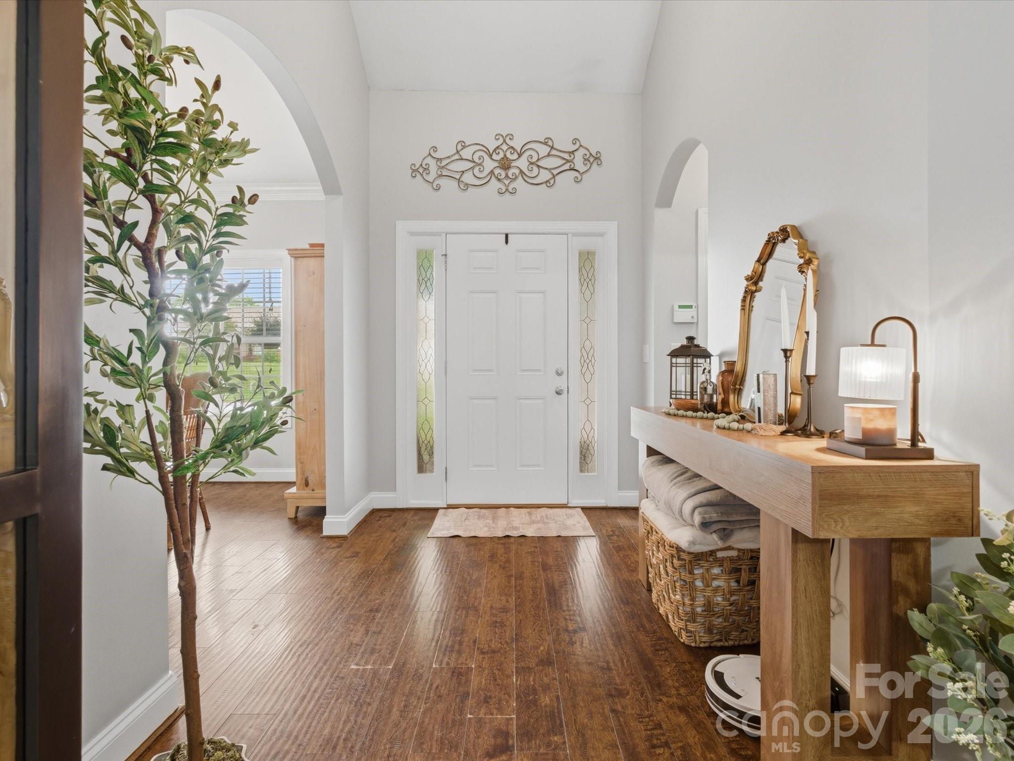 705 Redah Avenue — Locust