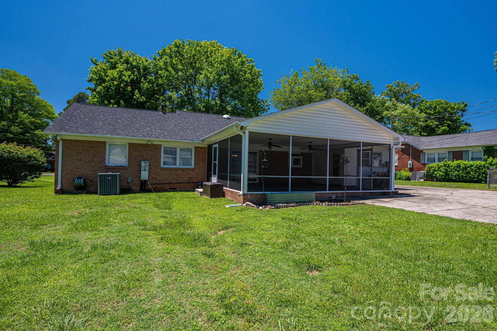 1920 Echo Lane — Gastonia