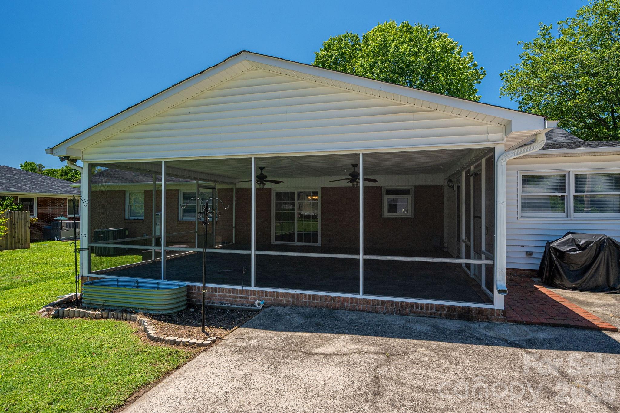 1920 Echo Lane — Gastonia
