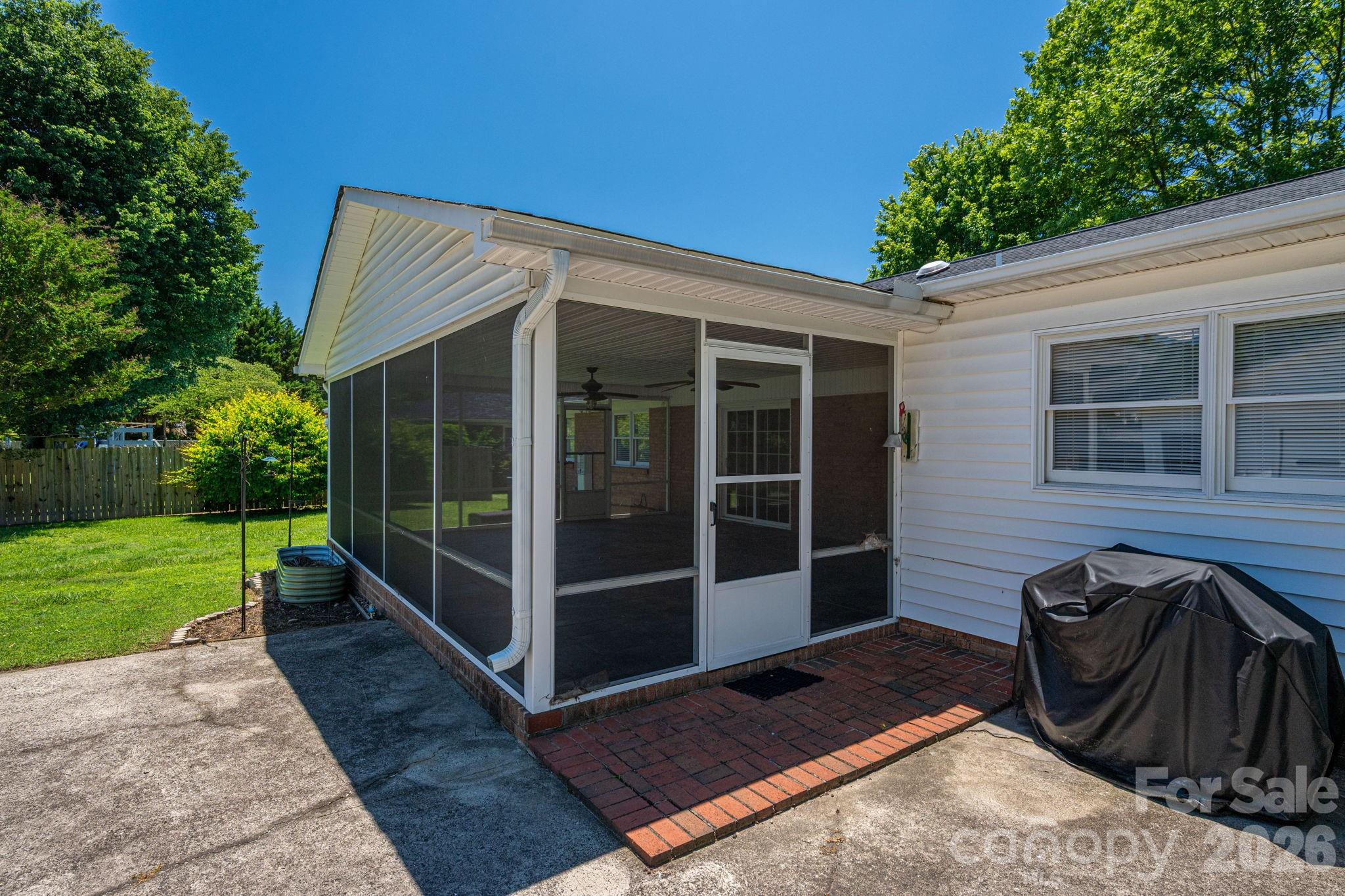 1920 Echo Lane — Gastonia