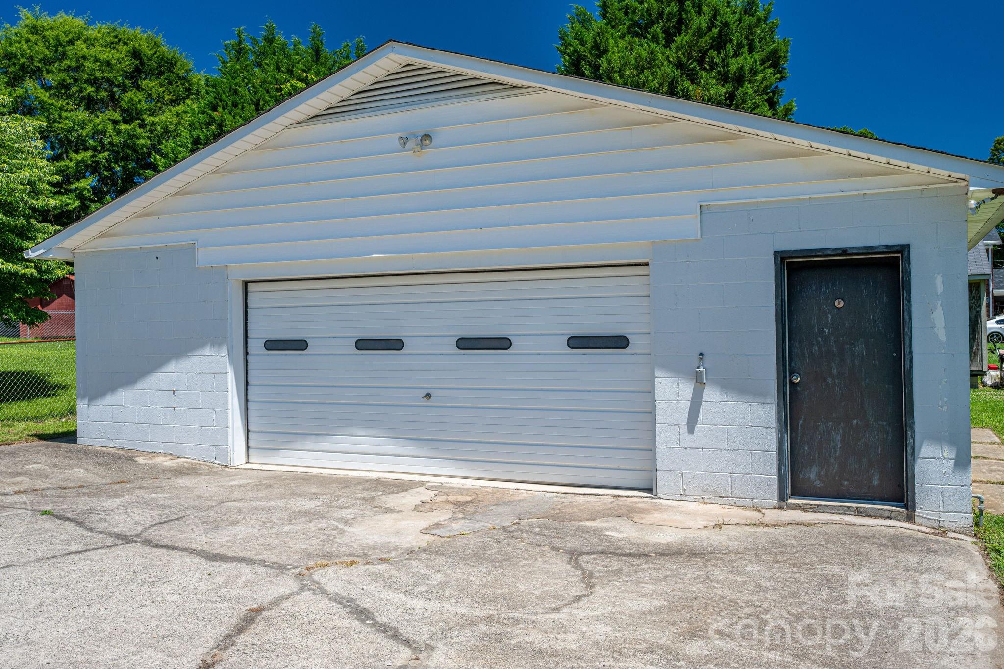1920 Echo Lane — Gastonia