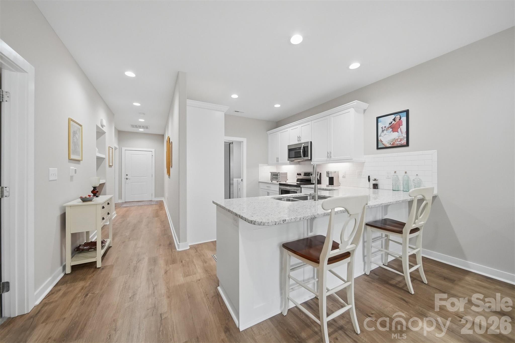 1520 28th Street Lane SE — Hickory