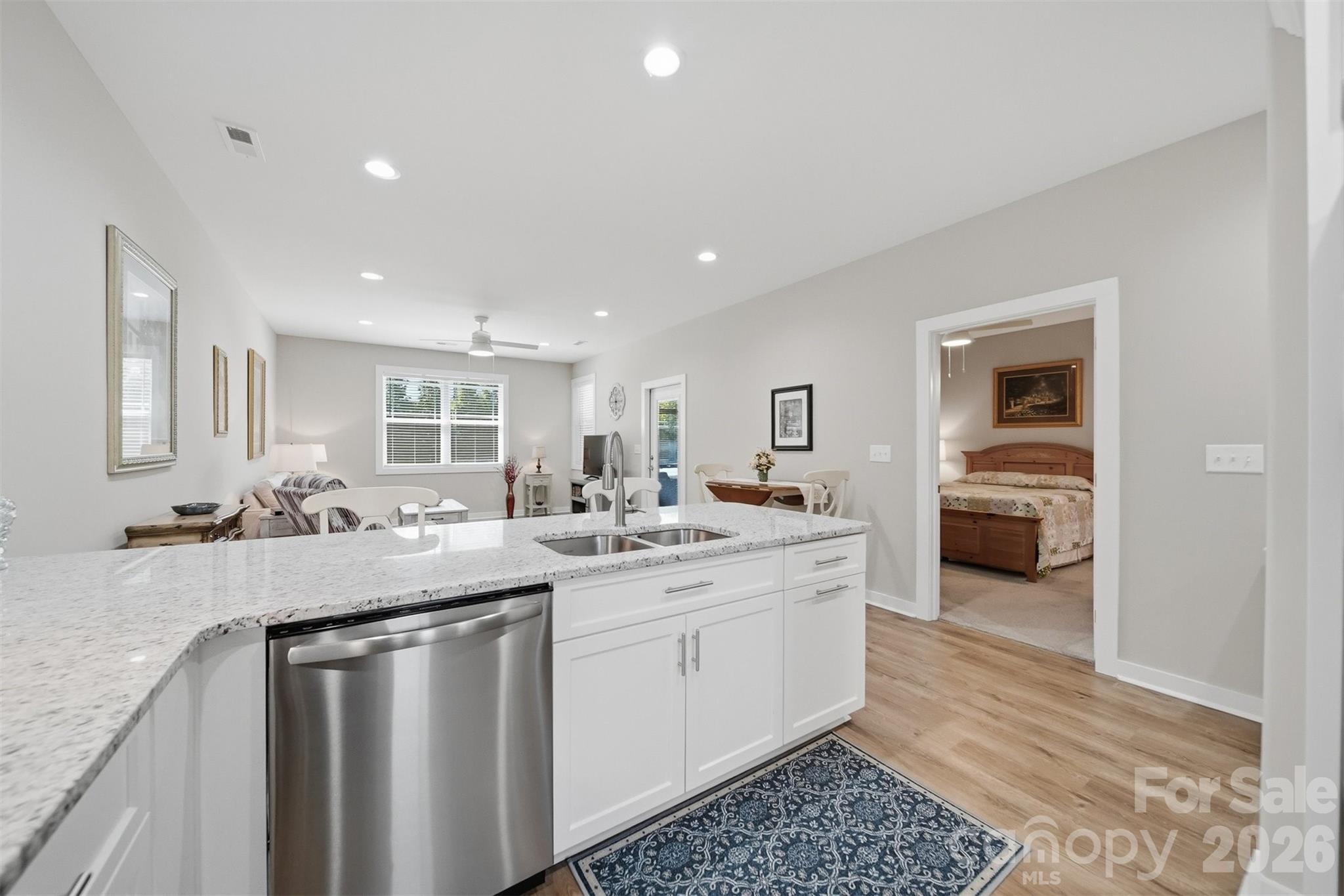 1520 28th Street Lane SE — Hickory