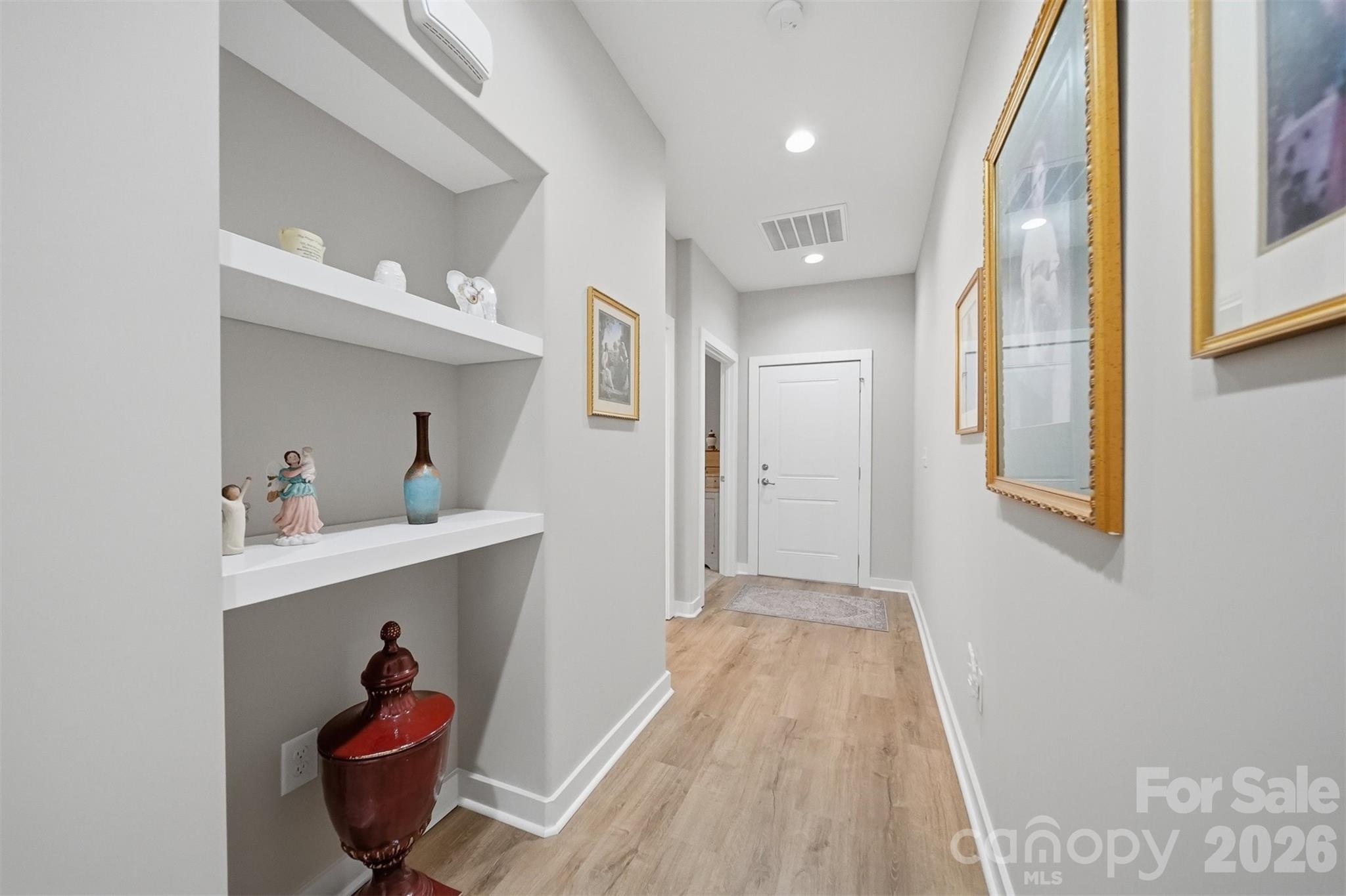1520 28th Street Lane SE — Hickory