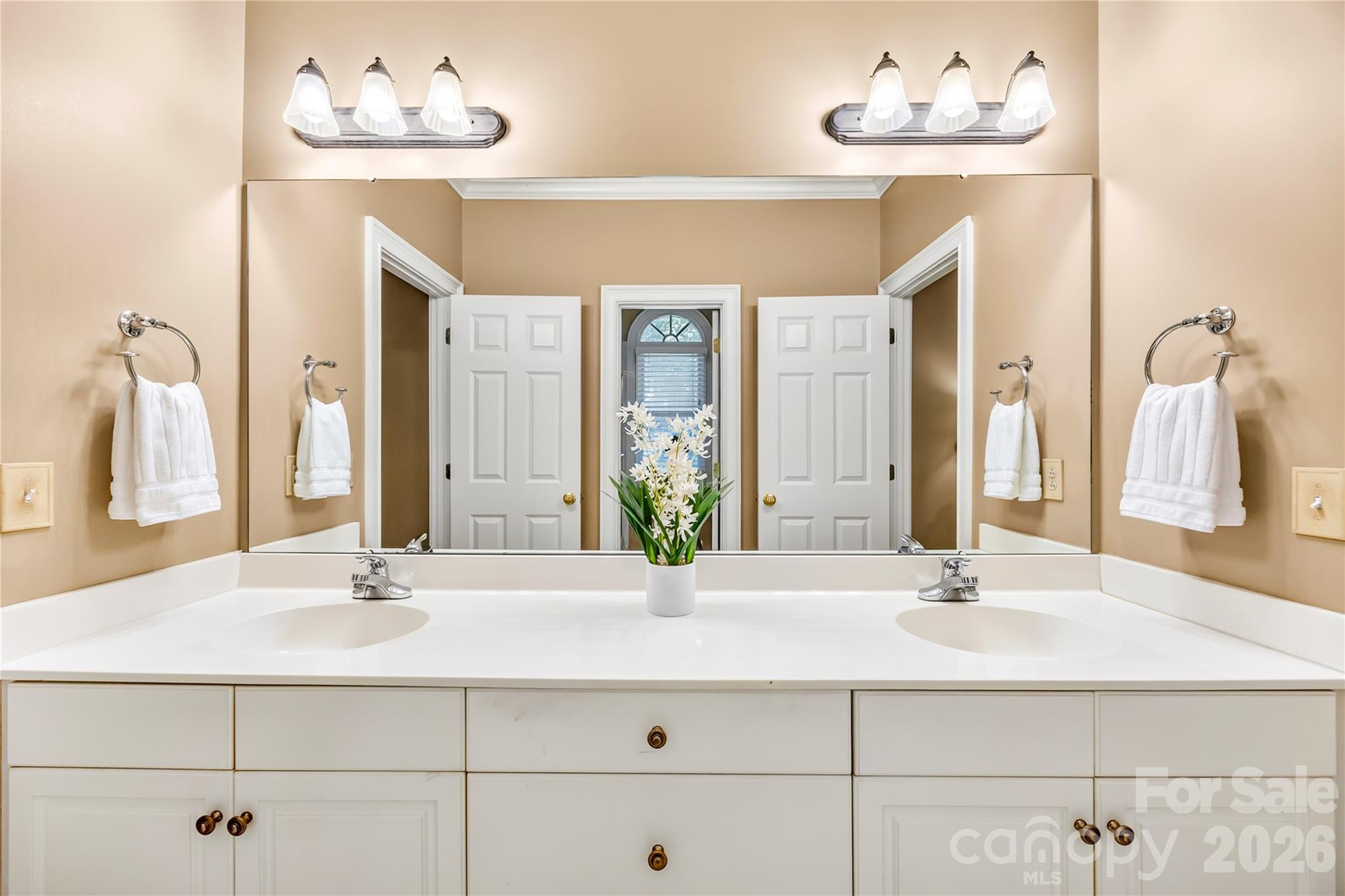 138 Woodstream Circle — Mooresville