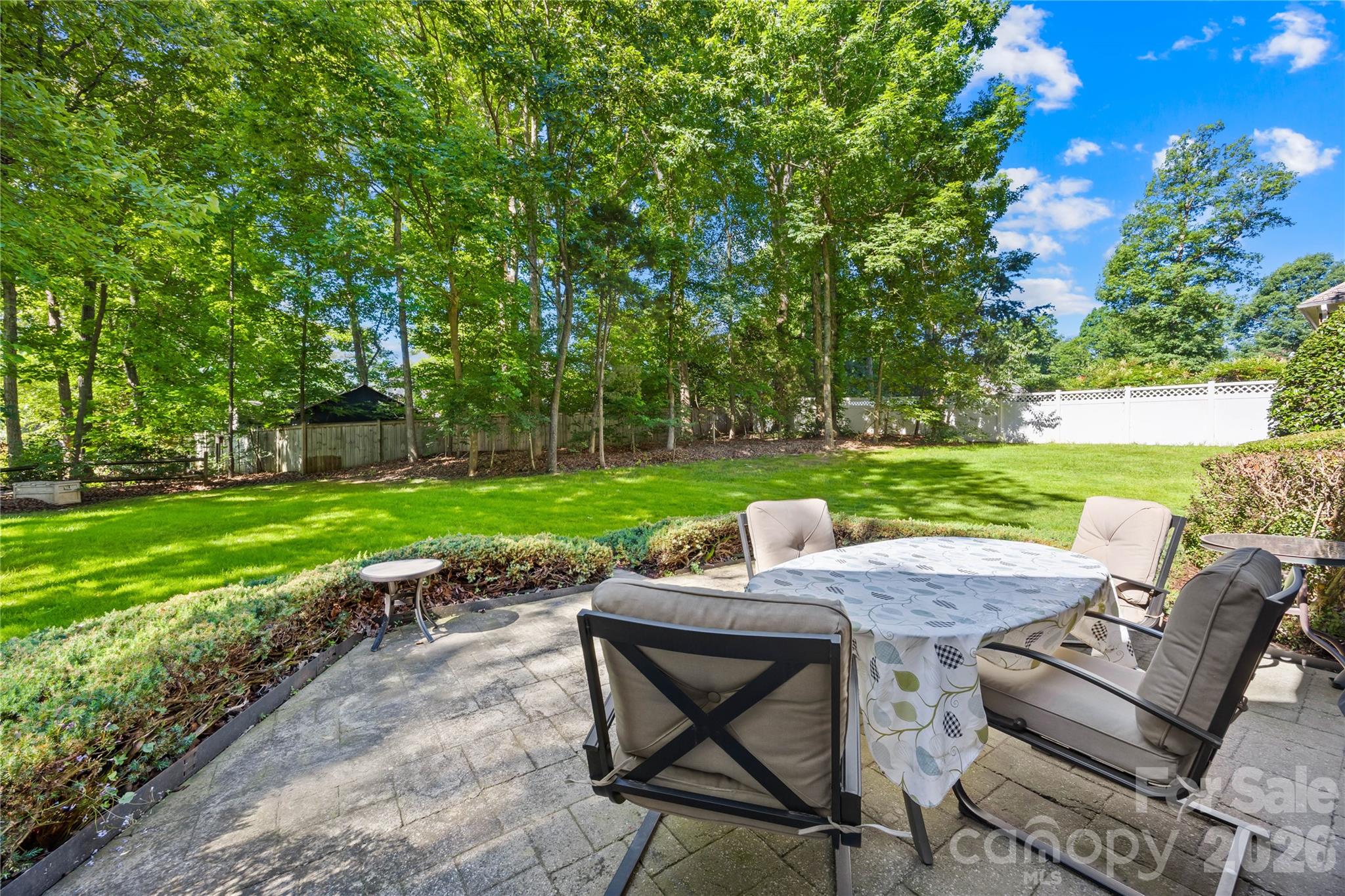 138 Woodstream Circle — Mooresville