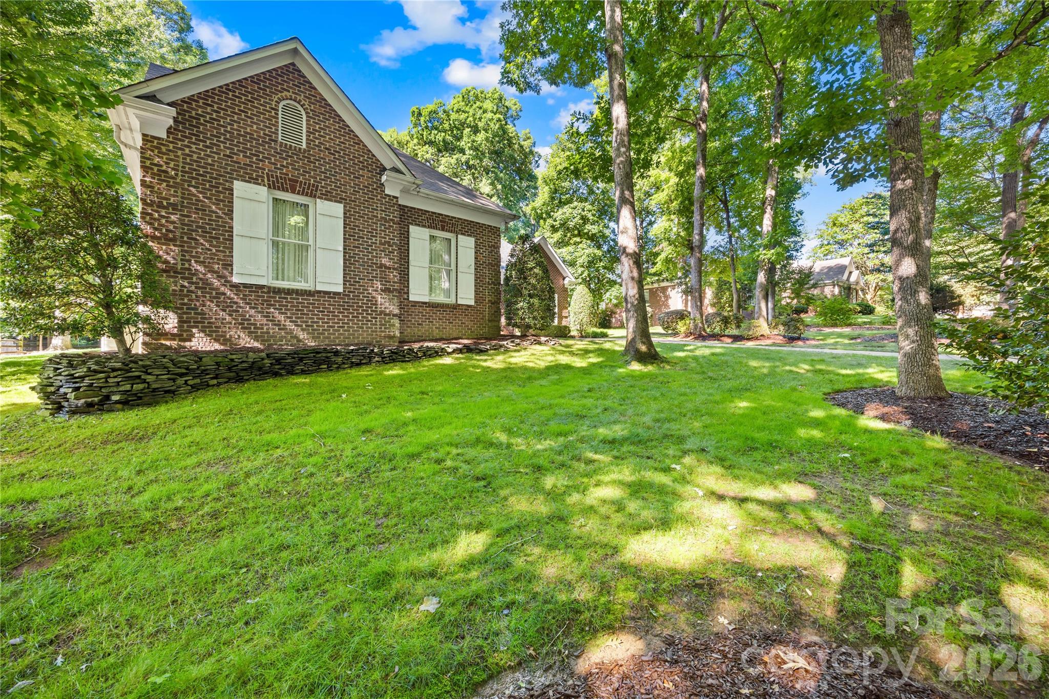 138 Woodstream Circle — Mooresville