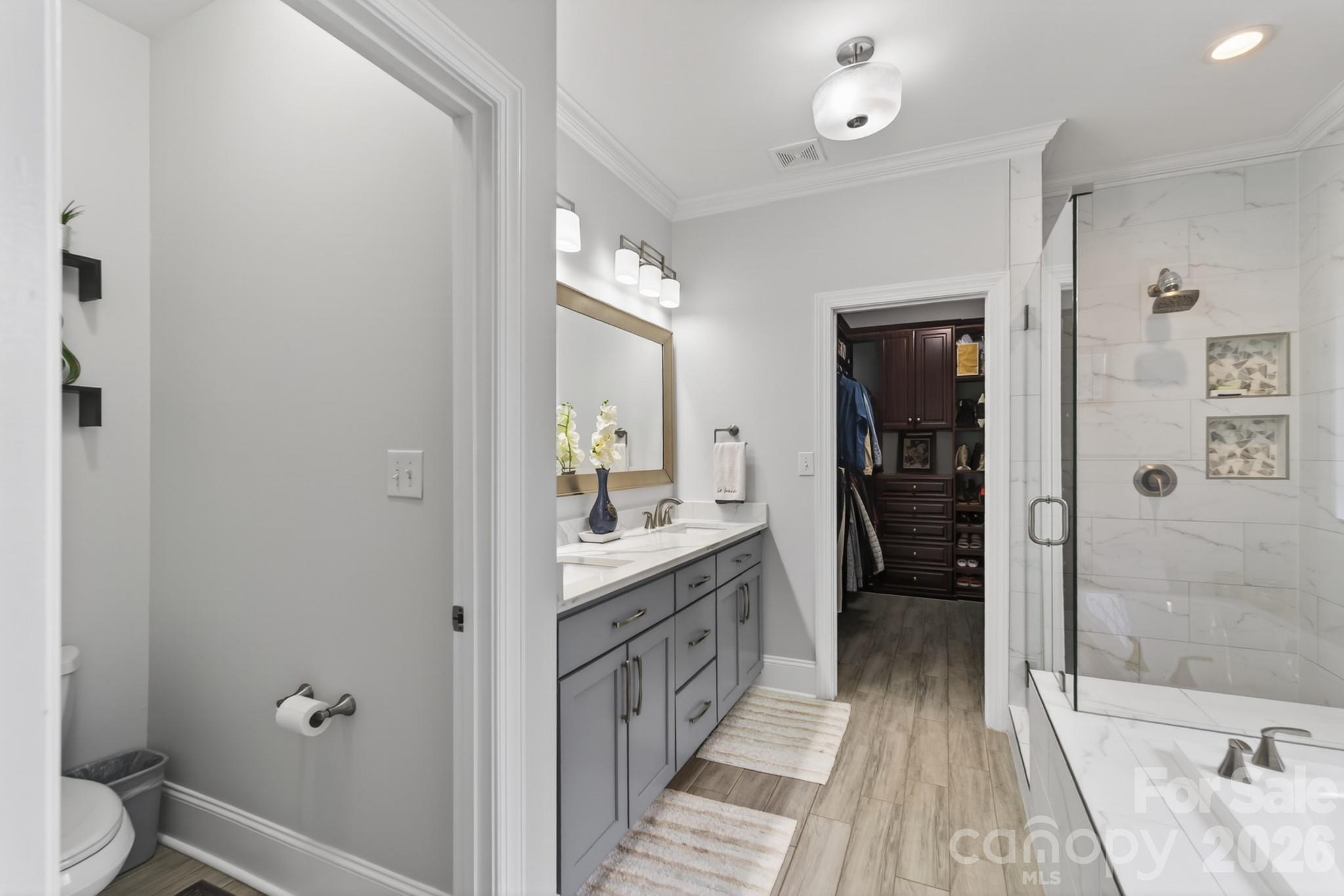 4618 Water Oak Drive — Lake Wylie