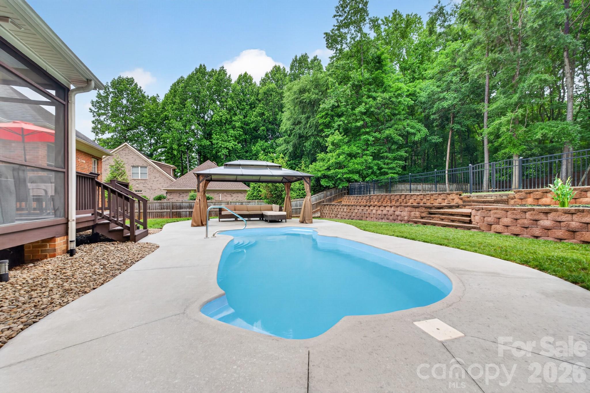 4618 Water Oak Drive — Lake Wylie