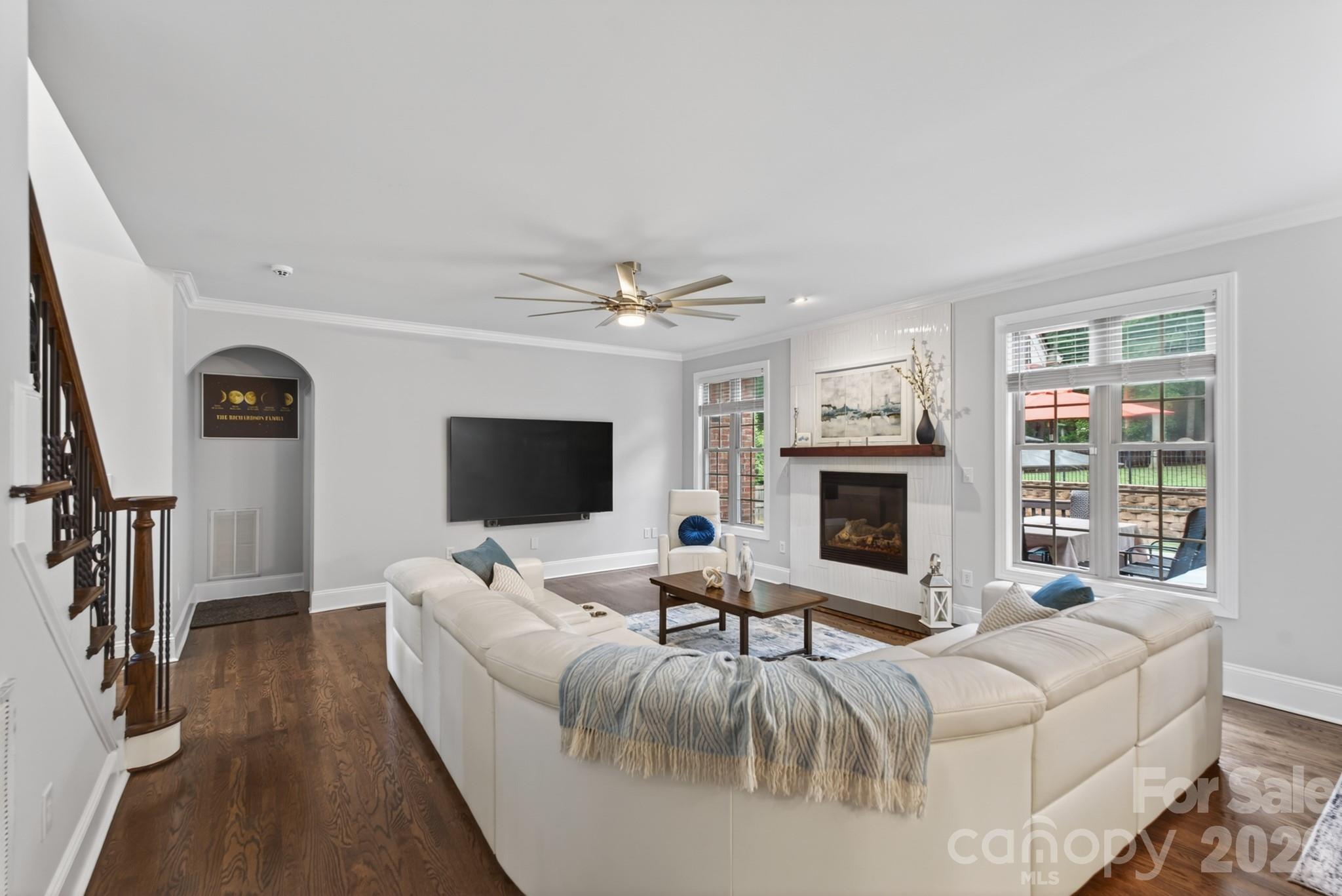 4618 Water Oak Drive — Lake Wylie