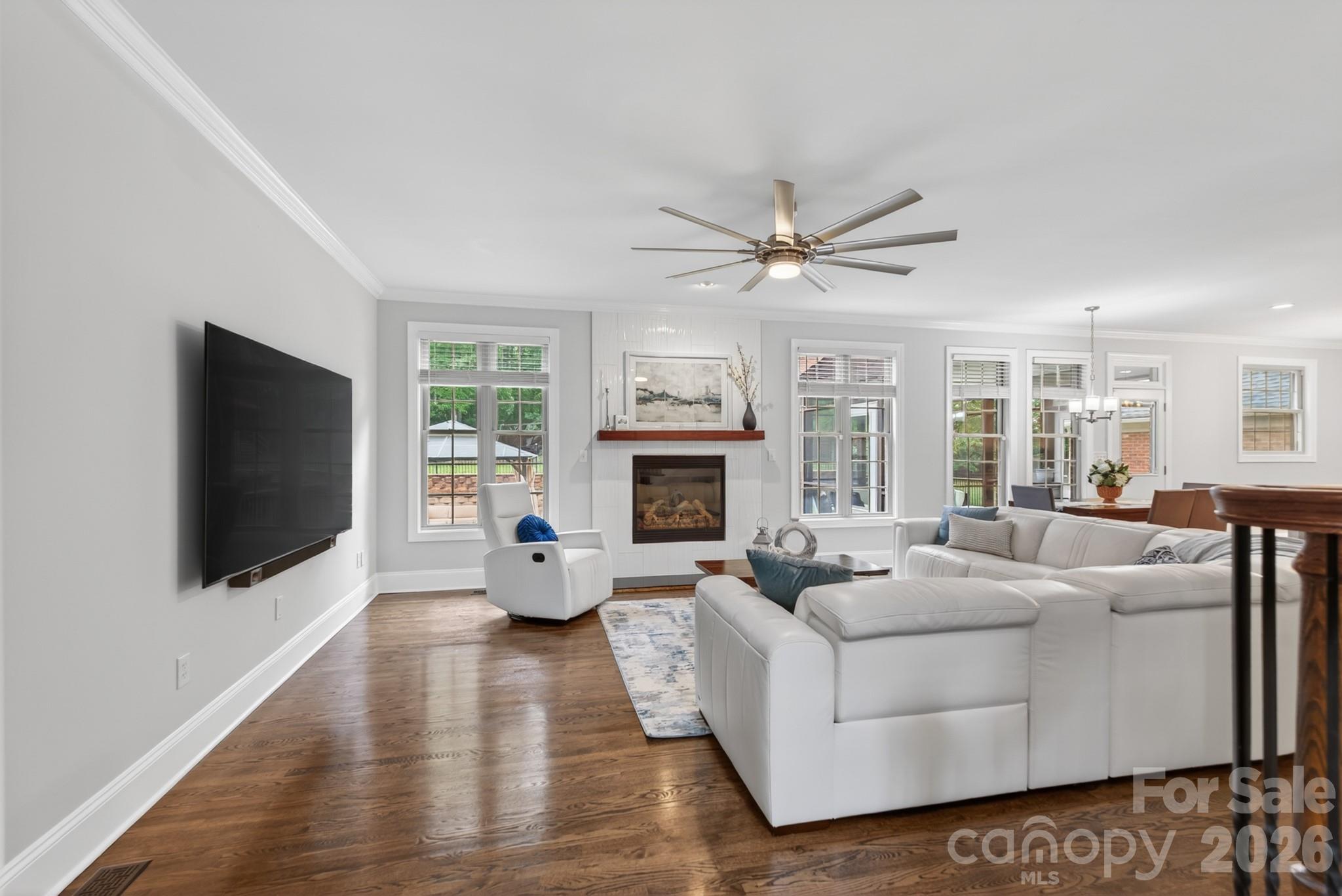 4618 Water Oak Drive — Lake Wylie