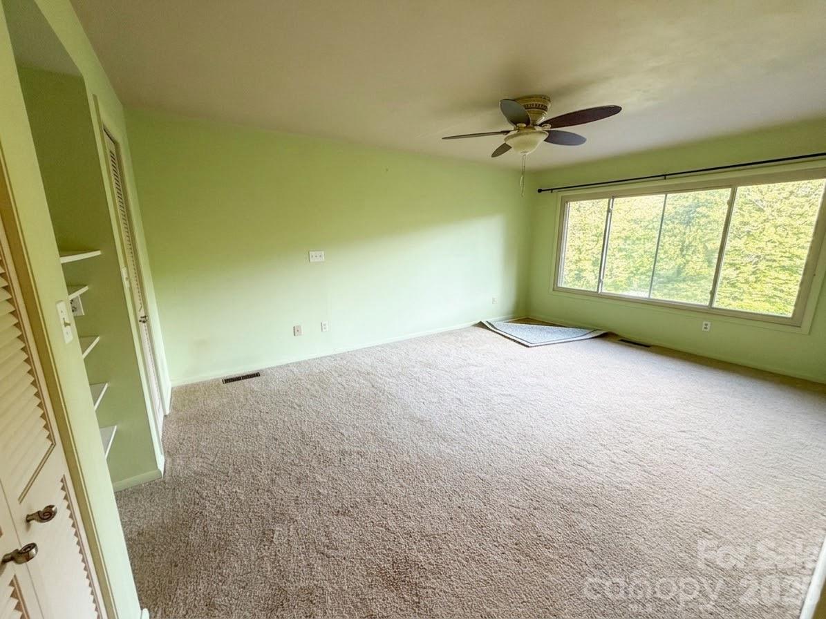 506 Country Club Road — Tryon