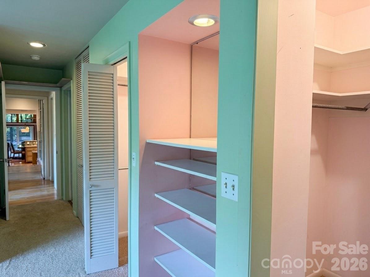 506 Country Club Road — Tryon