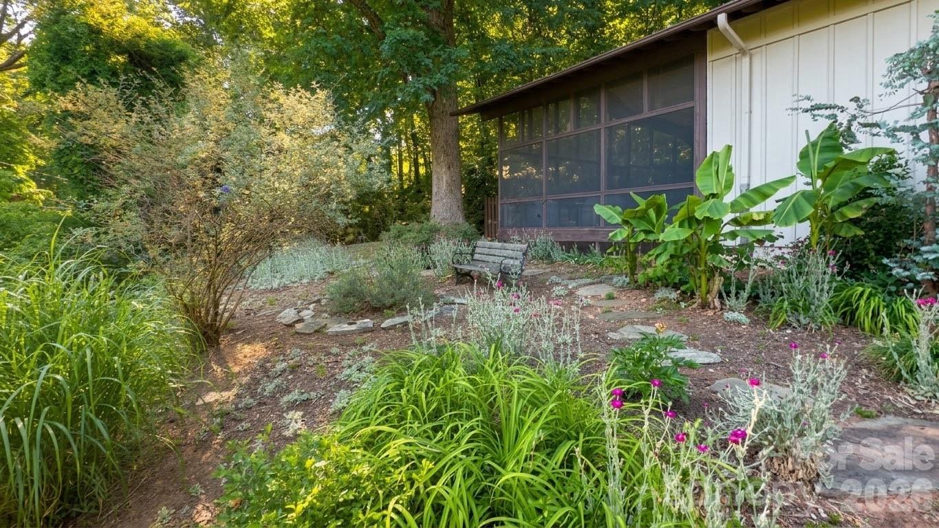 506 Country Club Road — Tryon