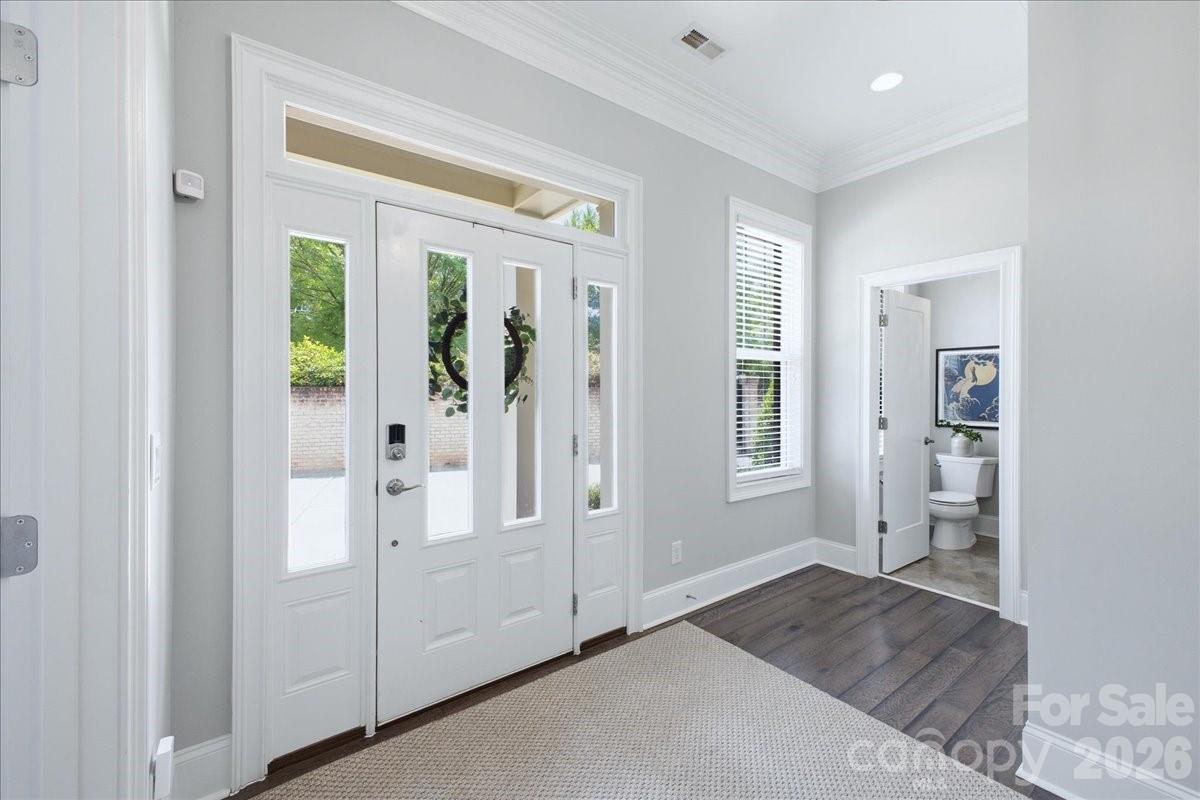 1103 N Sharon Amity Road — Charlotte