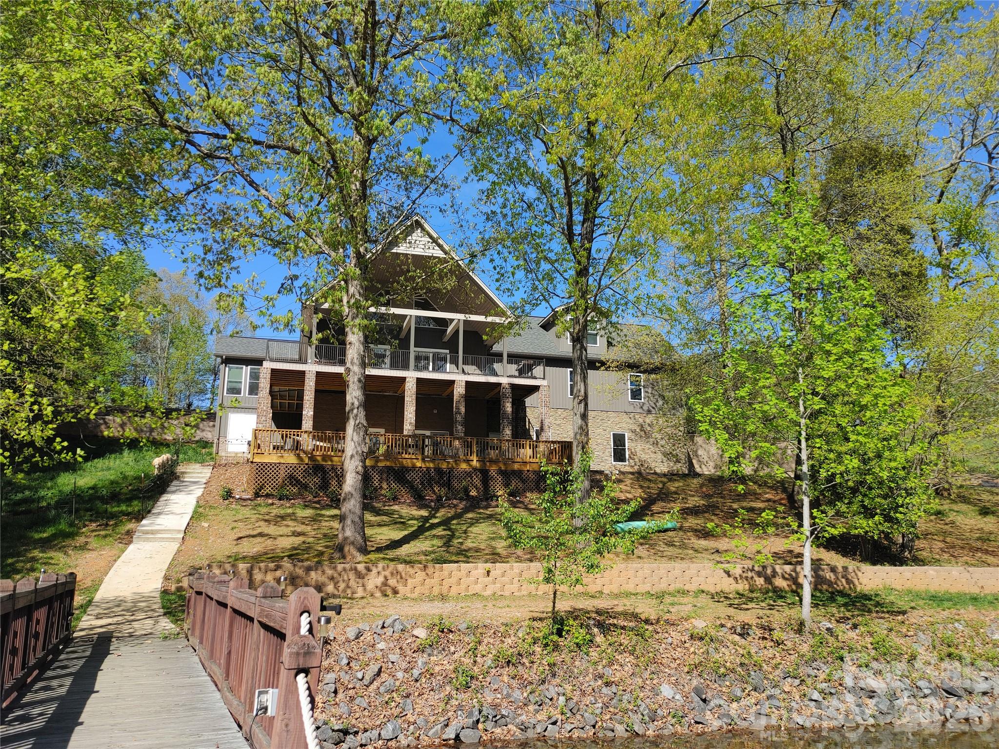 393 Stillwater Road — Troutman