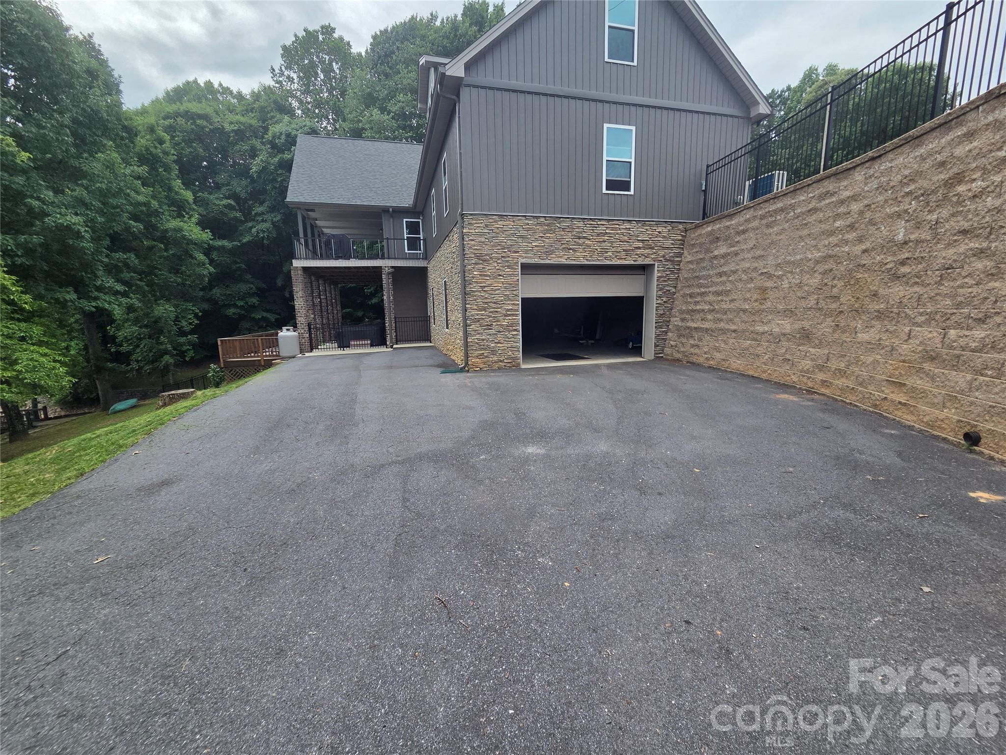 393 Stillwater Road — Troutman