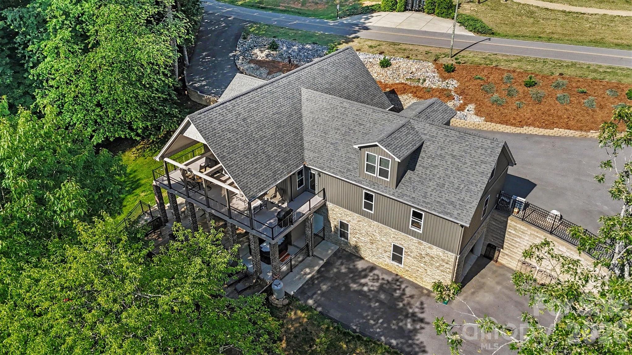 393 Stillwater Road — Troutman